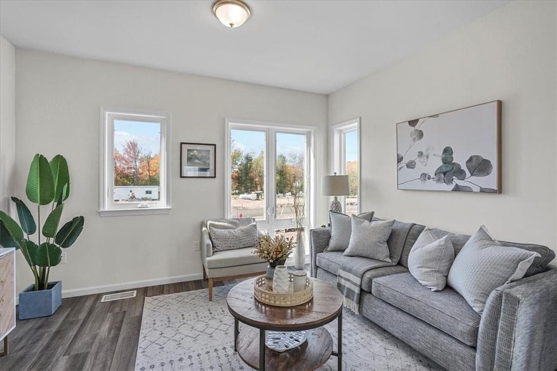 530 W Broadway thumbnail 7