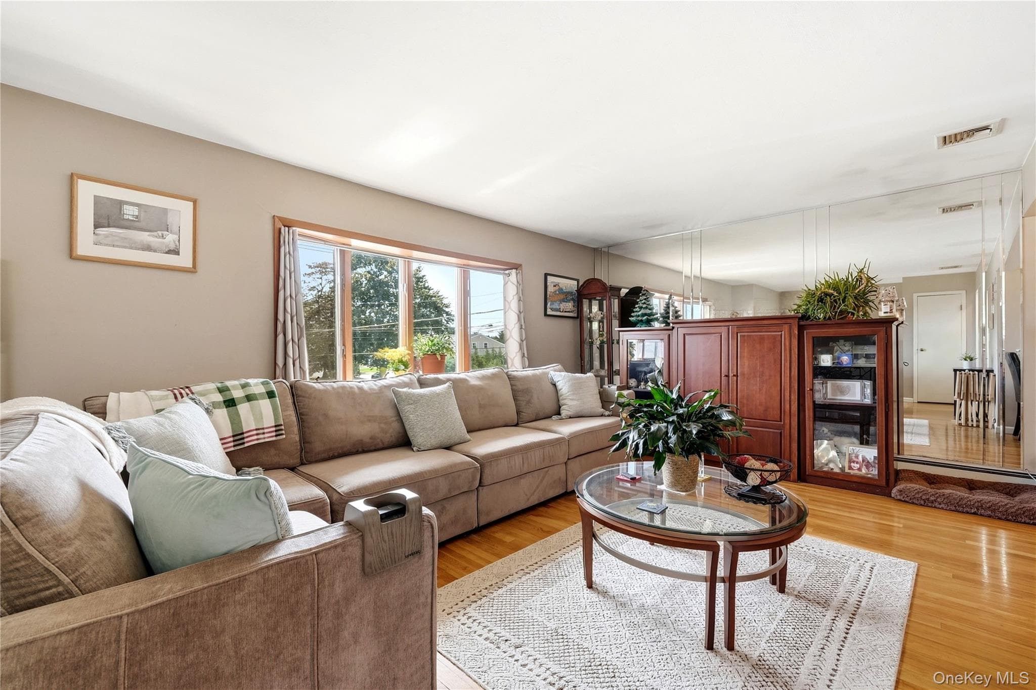 29 Suffolk Road Unit: A thumbnail 4