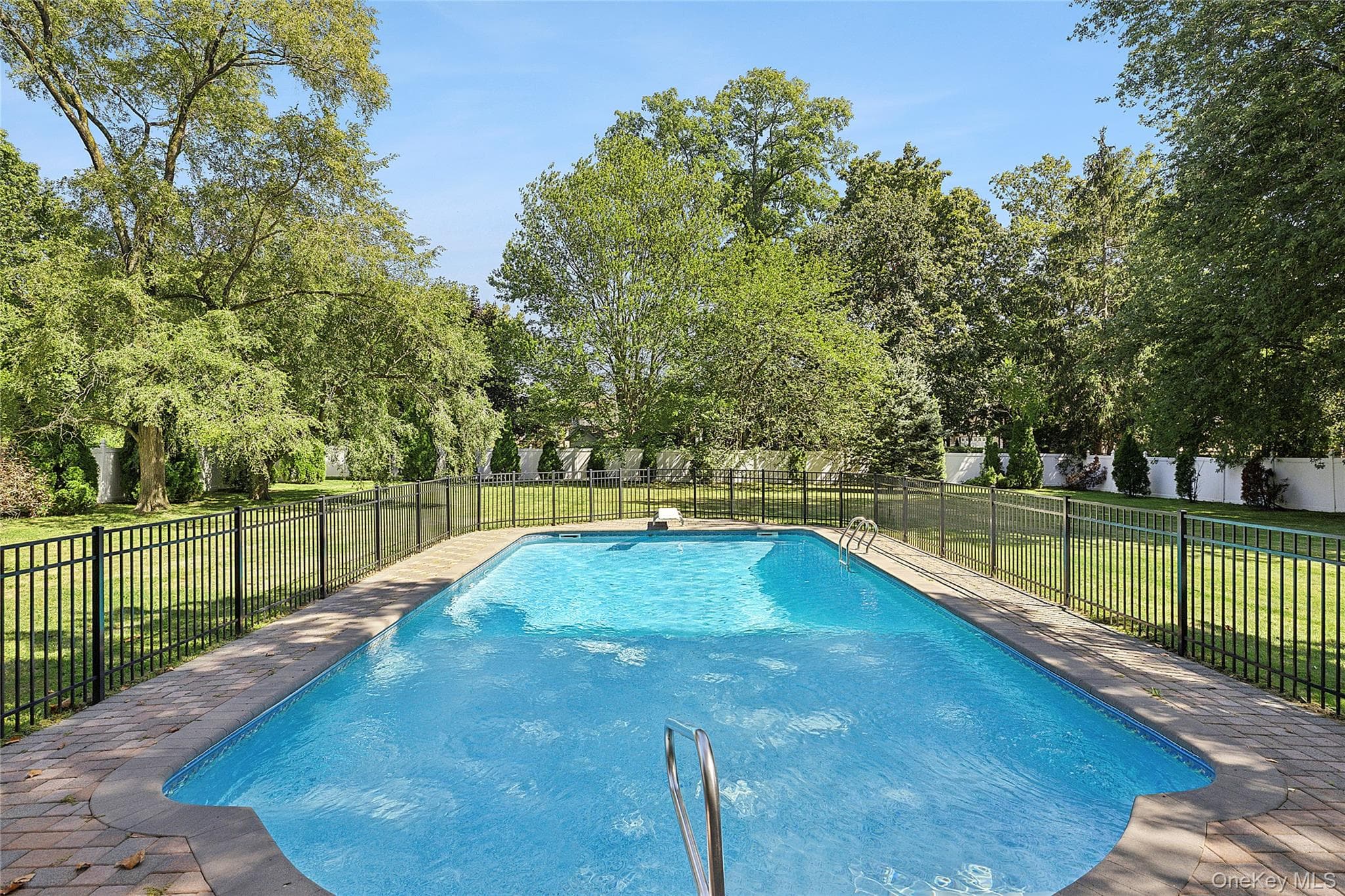 54 Dix Woods Drive thumbnail 19