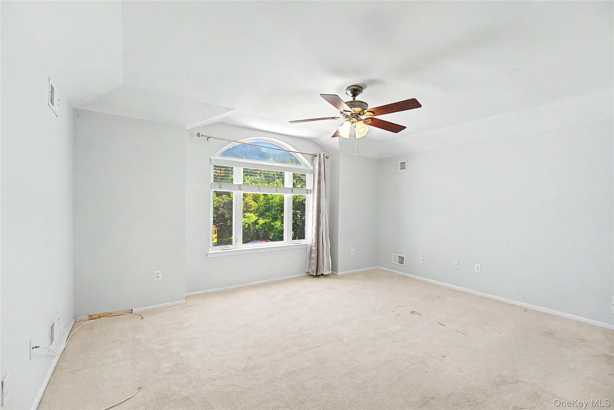 94 Greaves Avenue thumbnail 14