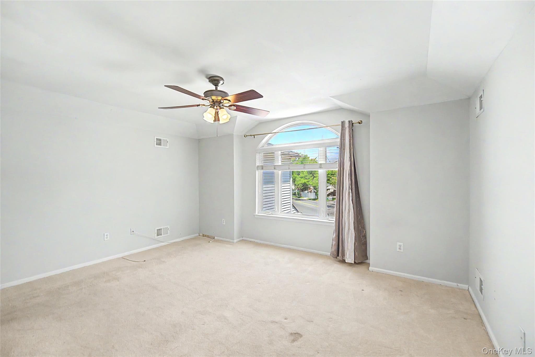 94 Greaves Avenue thumbnail 17