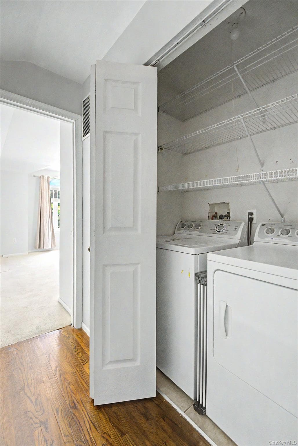 94 Greaves Avenue thumbnail 24