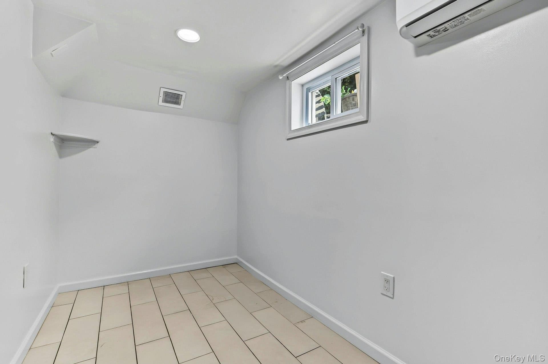 258 Liberty Avenue thumbnail 39