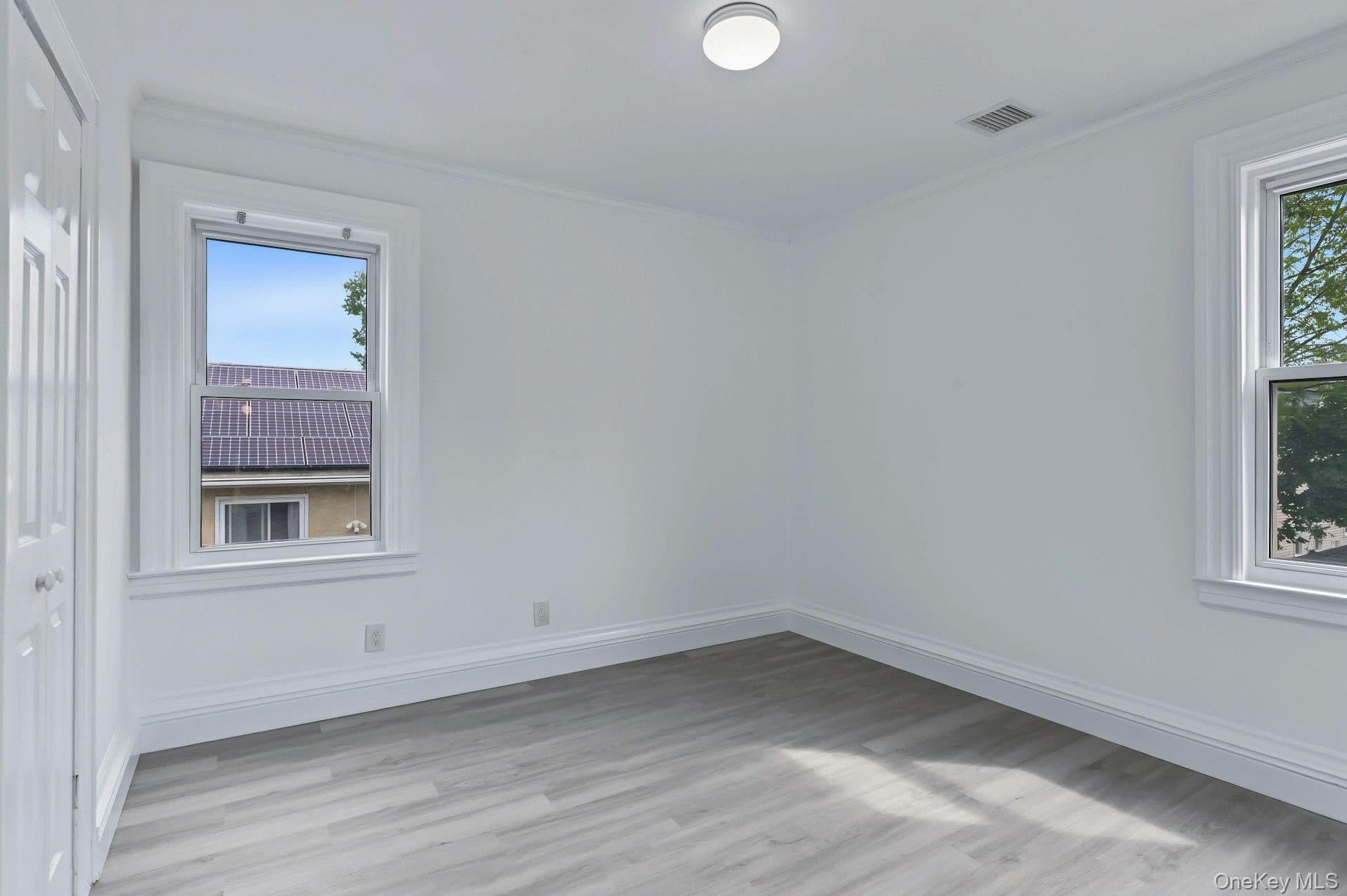 258 Liberty Avenue thumbnail 28