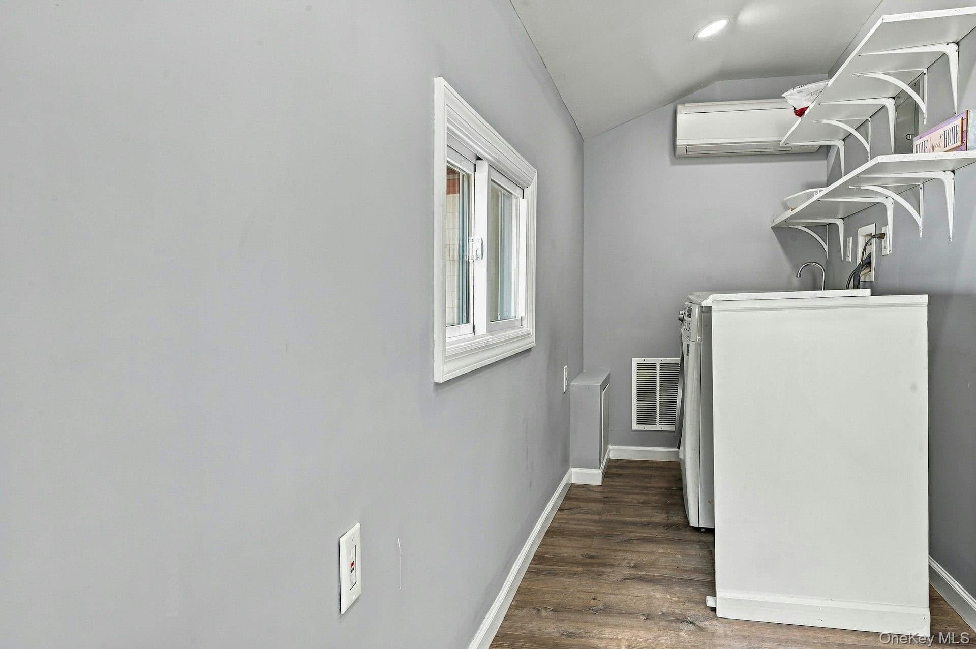258 Liberty Avenue thumbnail 25