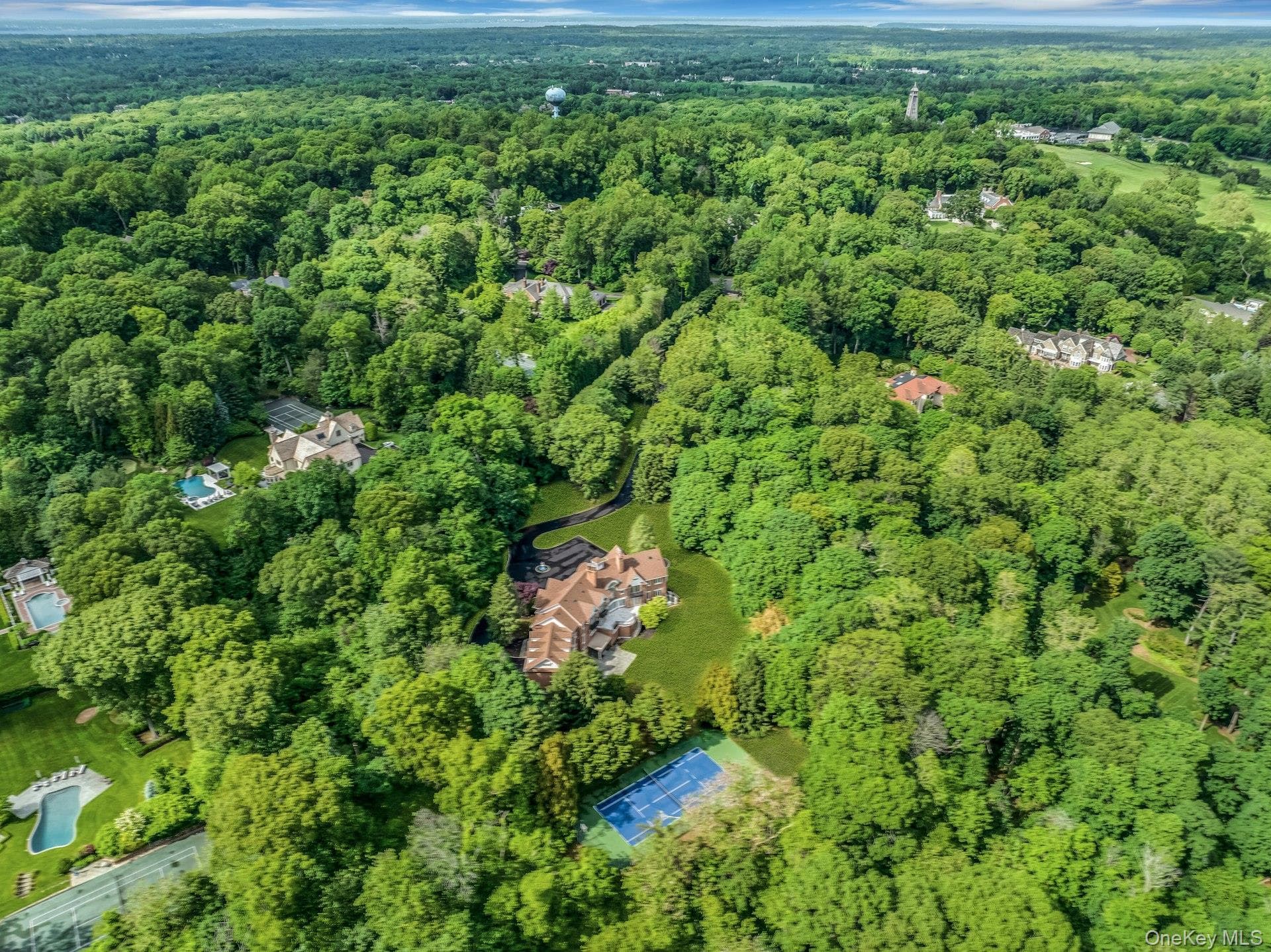 12 Saddle Ridge Road thumbnail 3