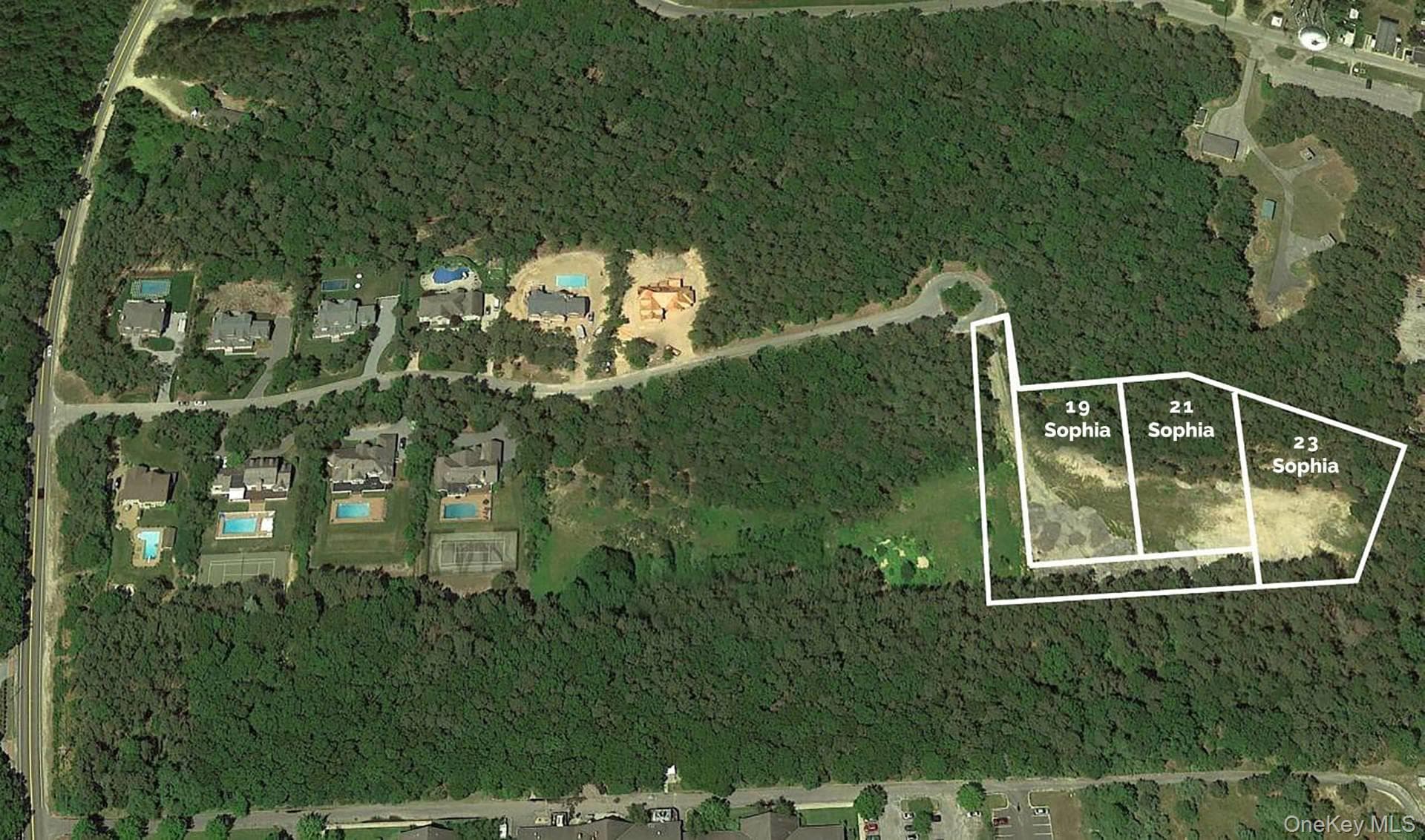 23 Sophia Court, Westhampton