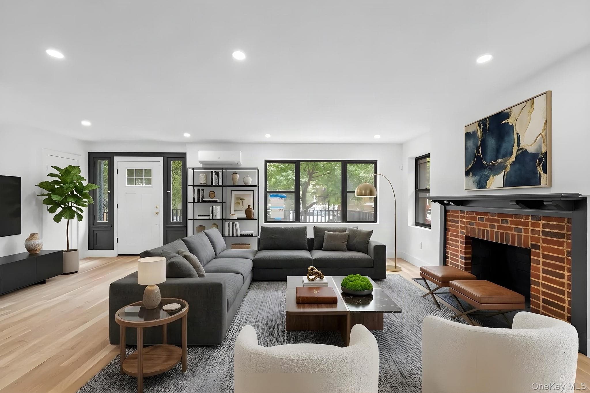 131 Arlington Avenue thumbnail 2