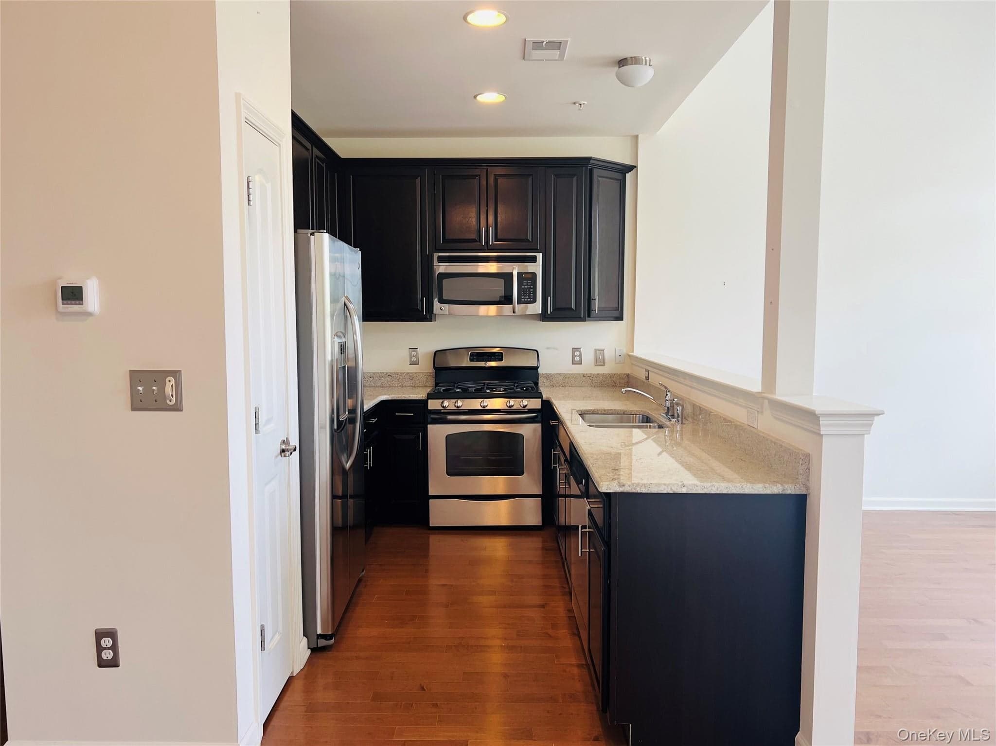 1515 Balsam Drive thumbnail 9
