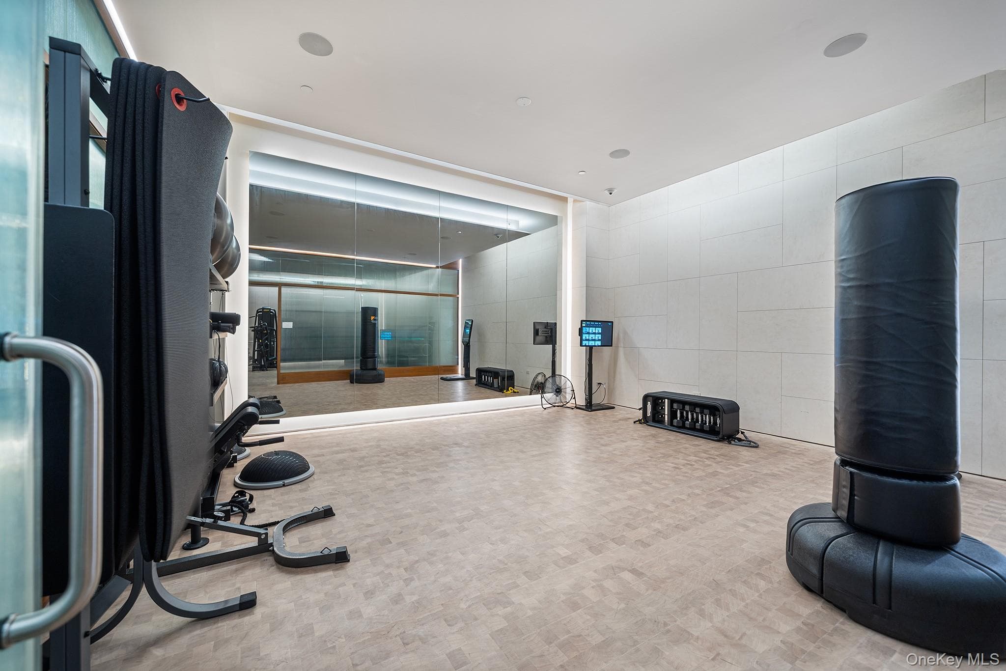 611 W 56th Street Unit: 6F thumbnail 21
