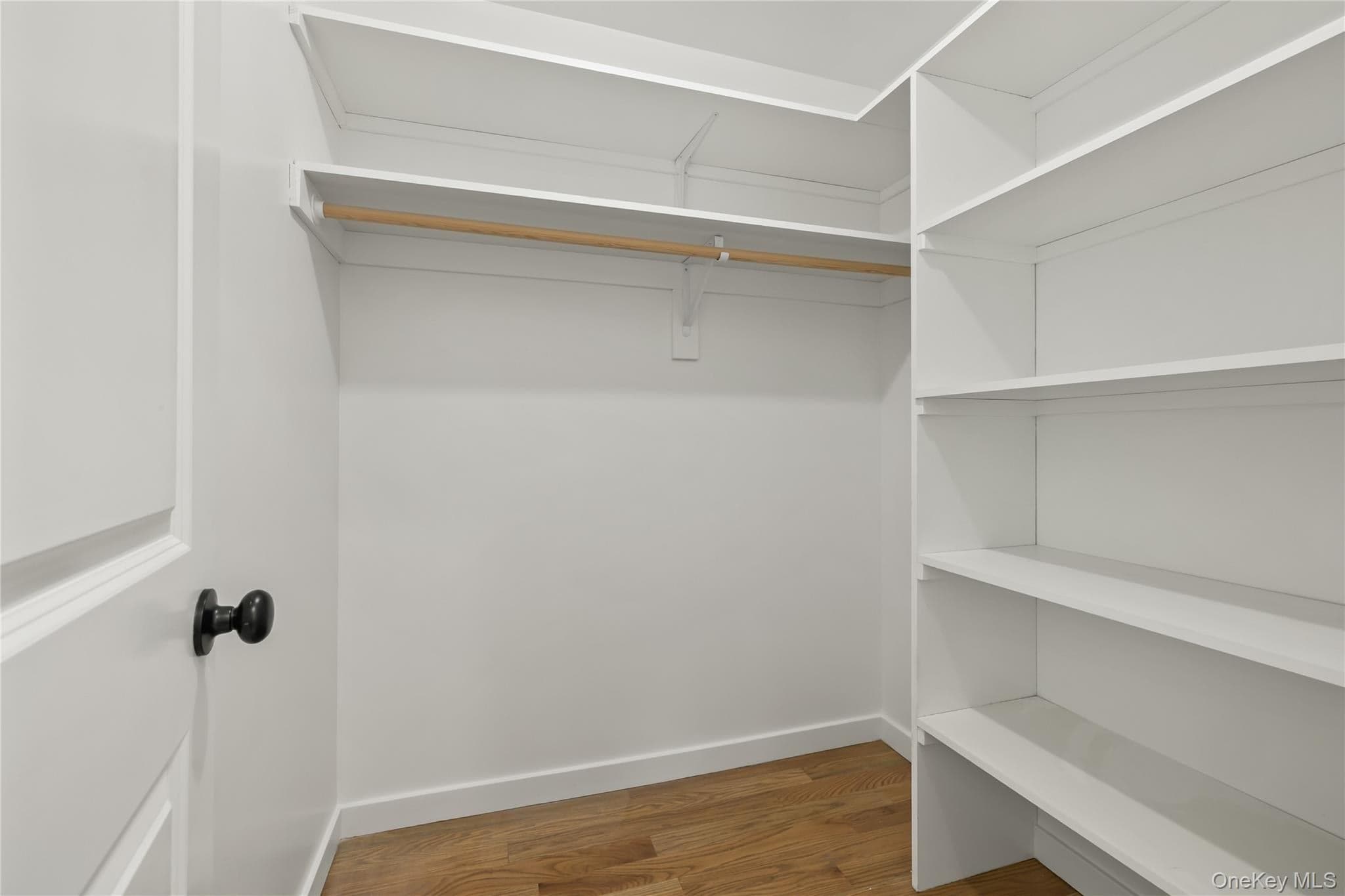 37 Ewing Avenue Unit: 202 thumbnail 32