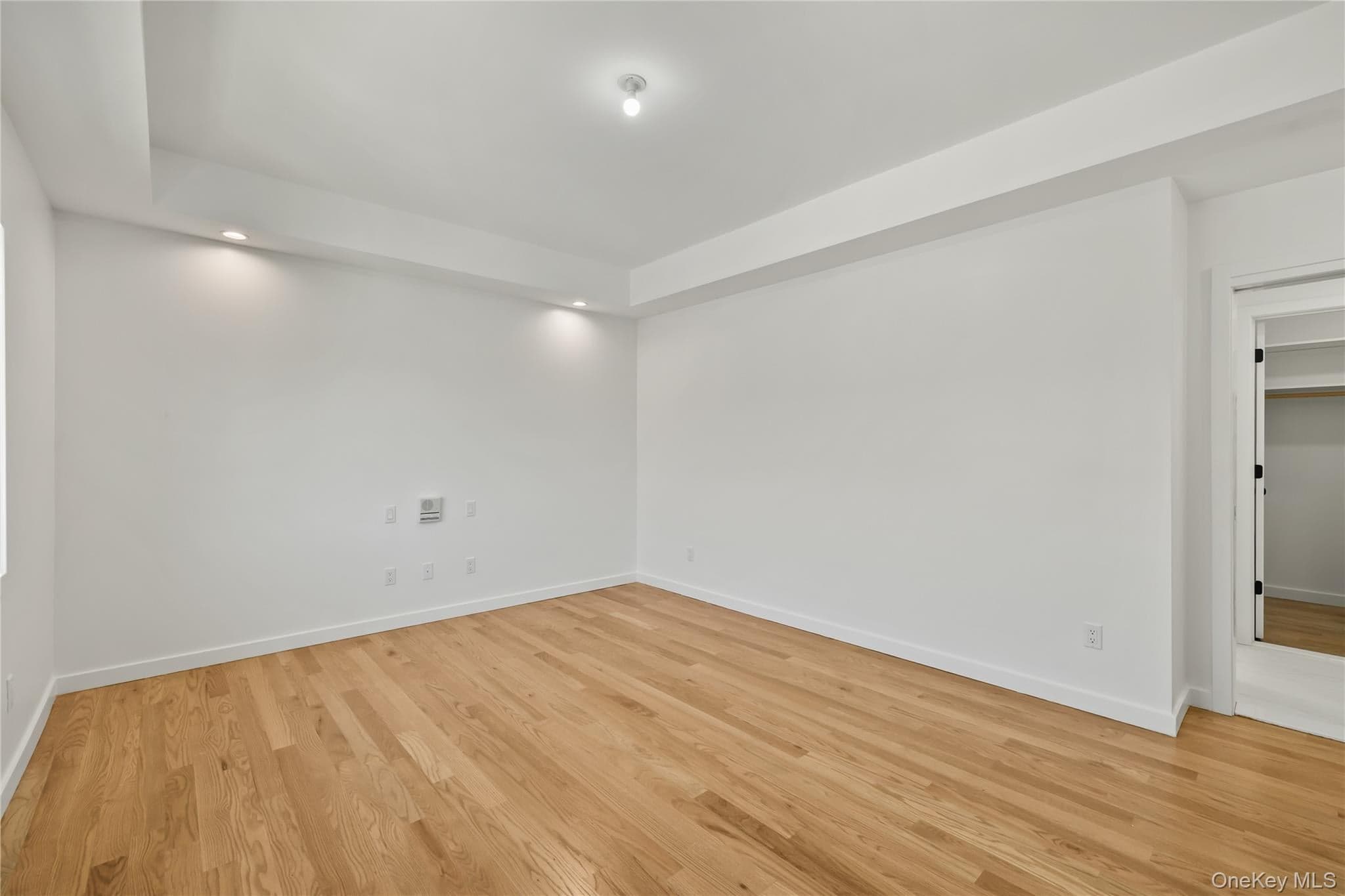 37 Ewing Avenue Unit: 202 thumbnail 29
