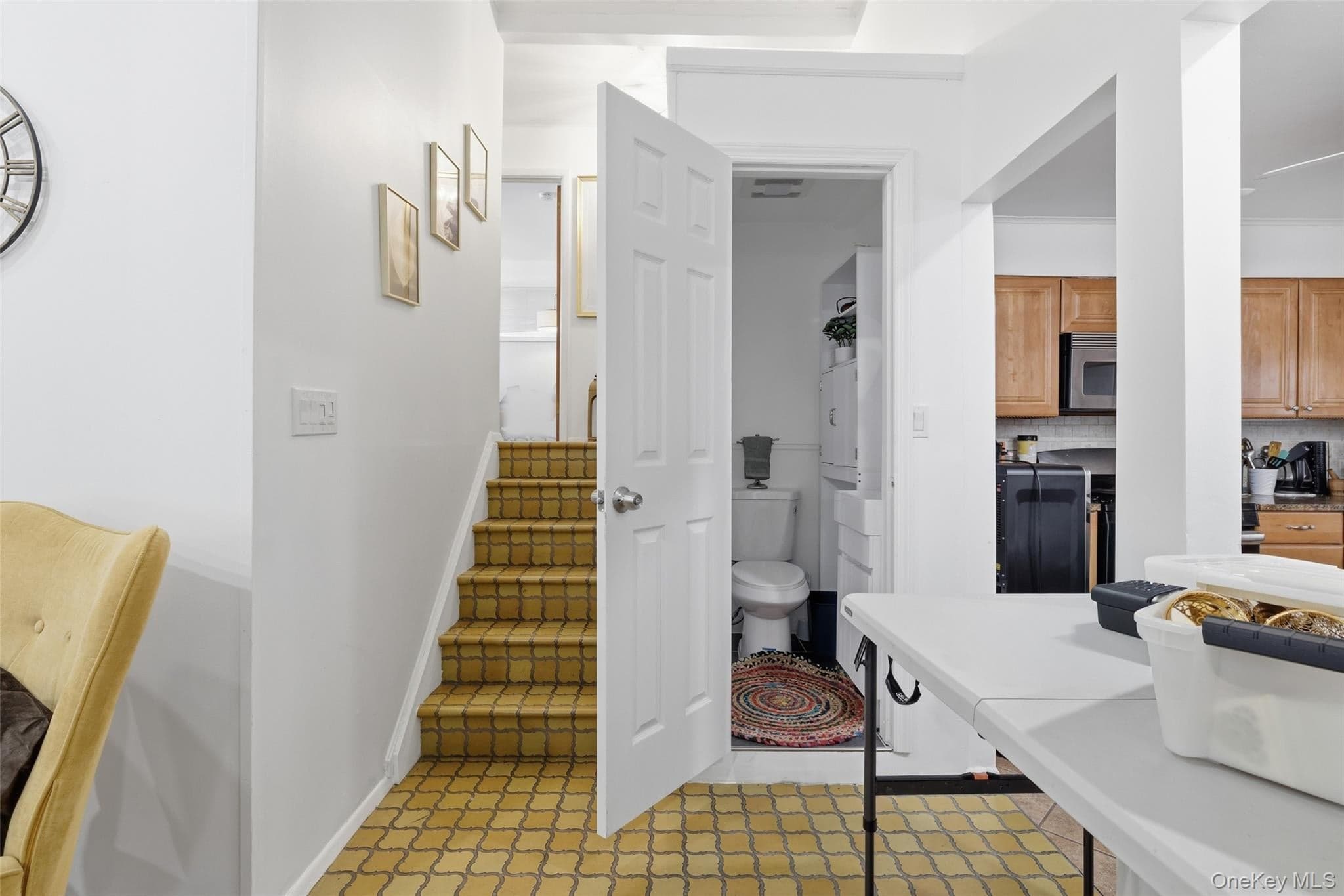 921 Edwards Boulevard thumbnail 6