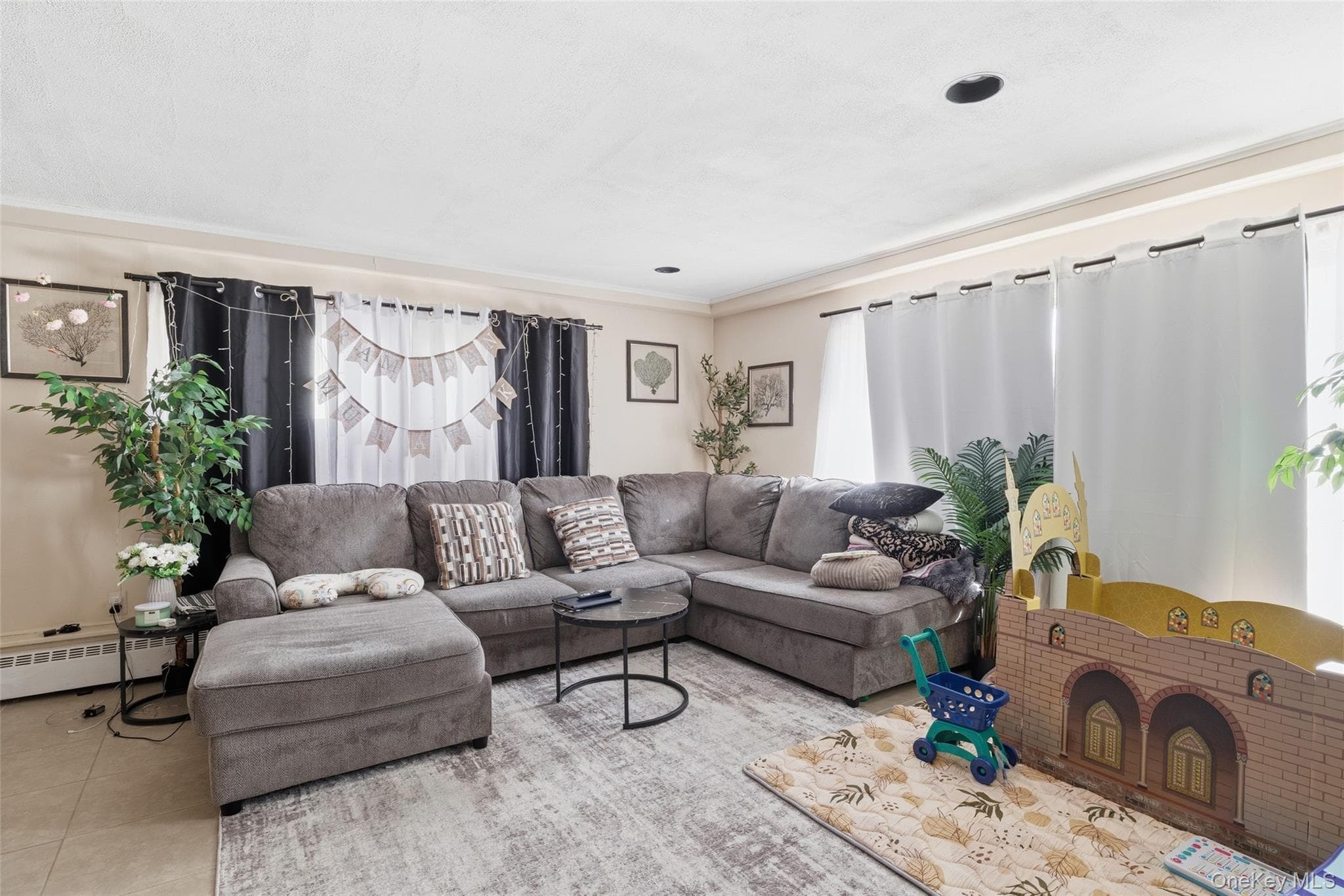 921 Edwards Boulevard thumbnail 18