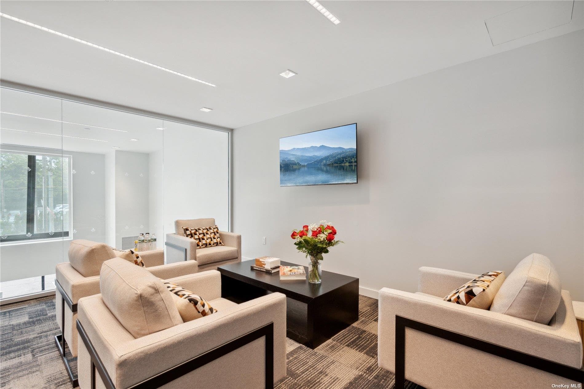 218 Middle Neck Road Unit: 107 thumbnail 24