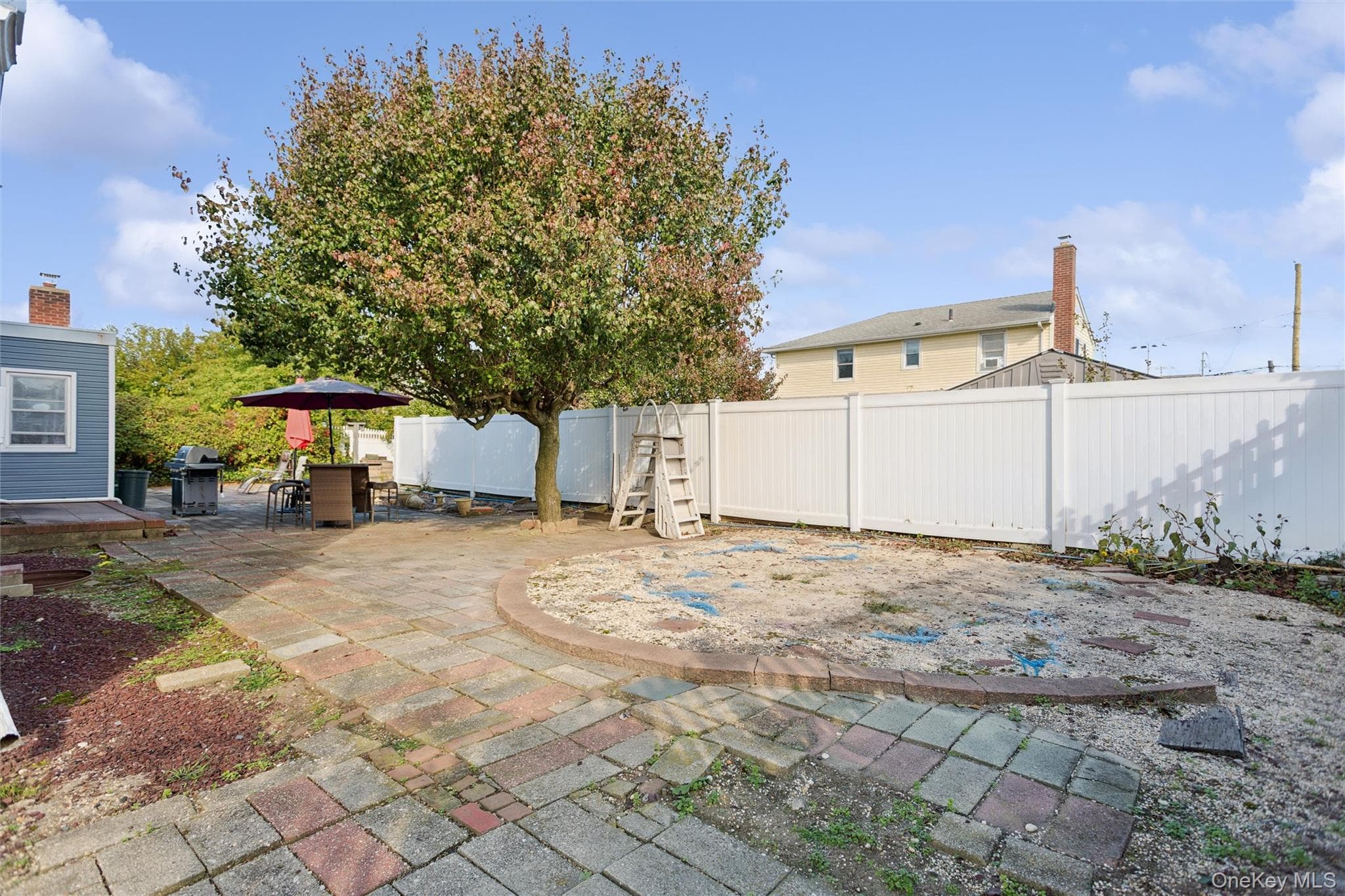 227 Sunset Avenue thumbnail 24