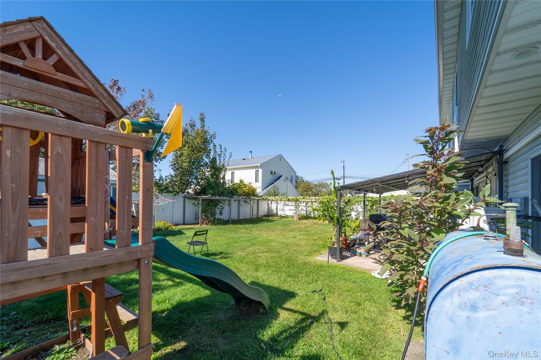 220 Jerusalem Avenue thumbnail 24