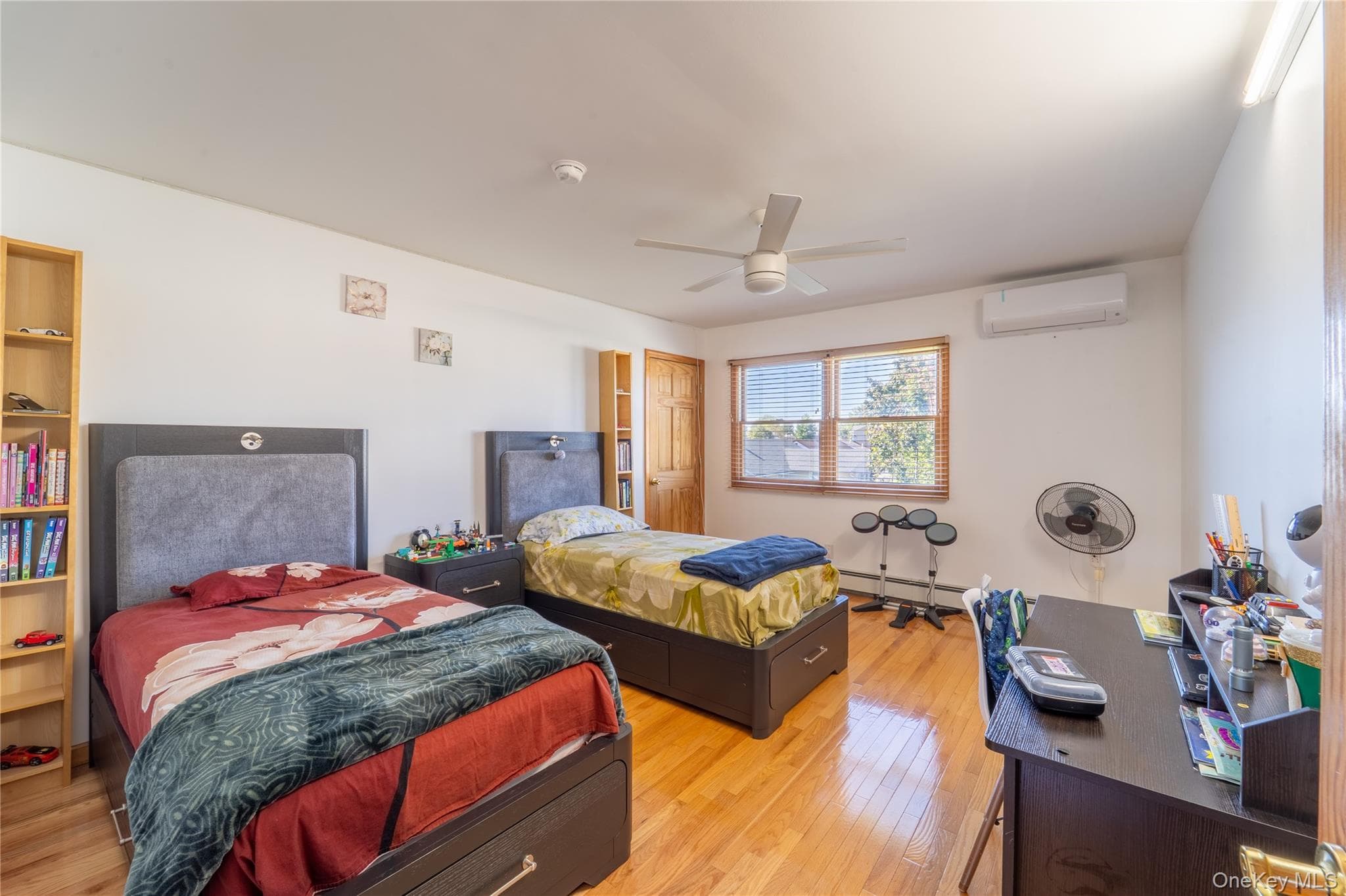 220 Jerusalem Avenue thumbnail 16