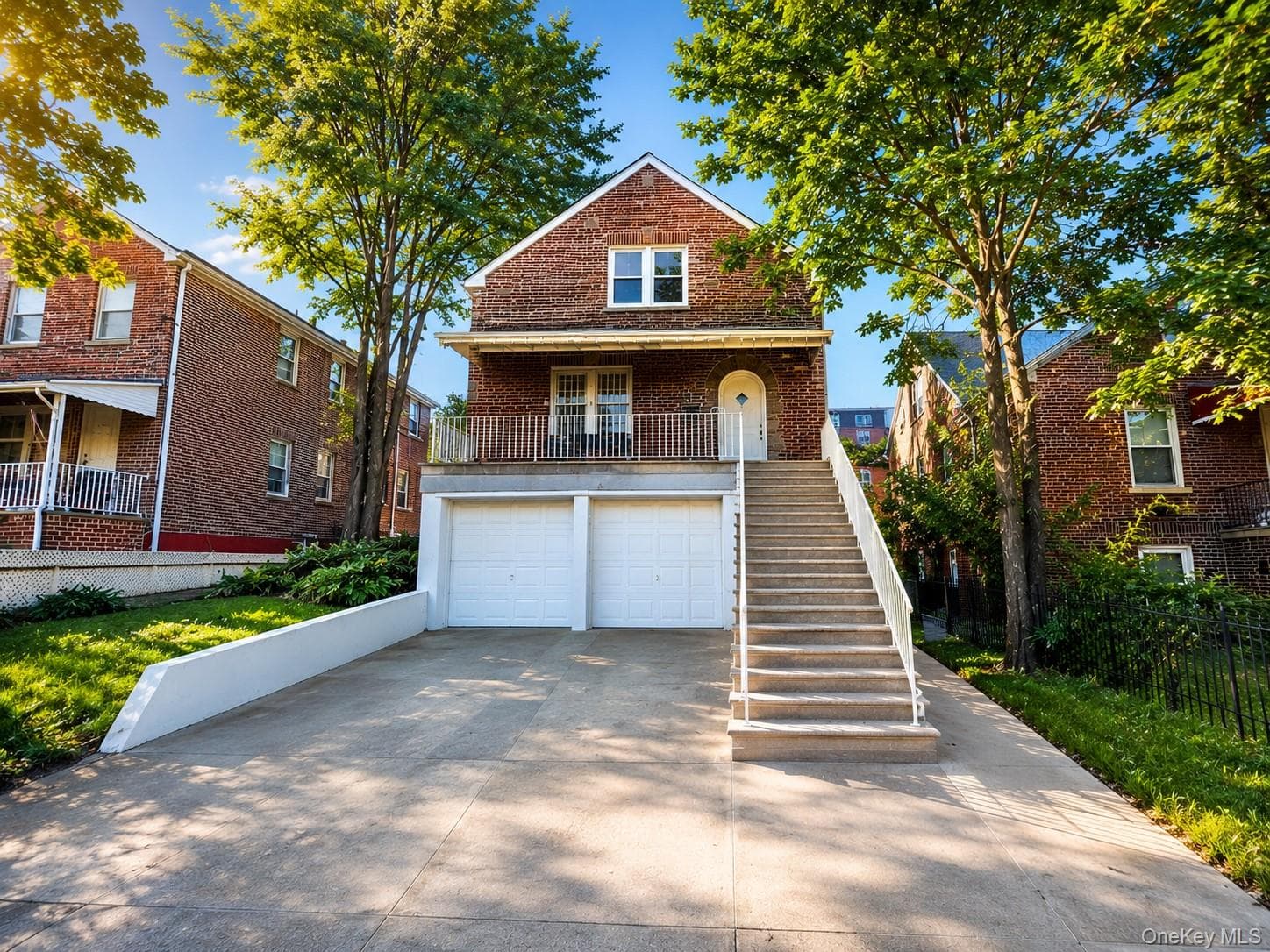 1054 Lydig Avenue thumbnail 2