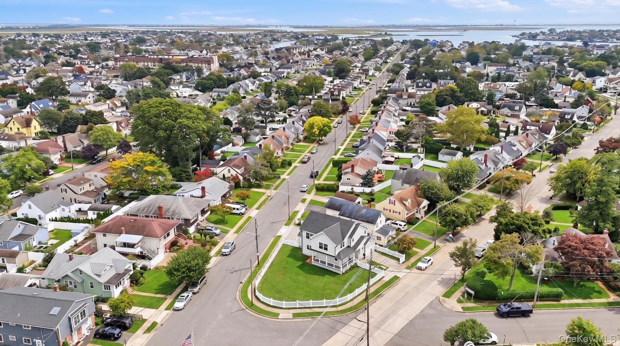 403 S Bayview Avenue thumbnail 32