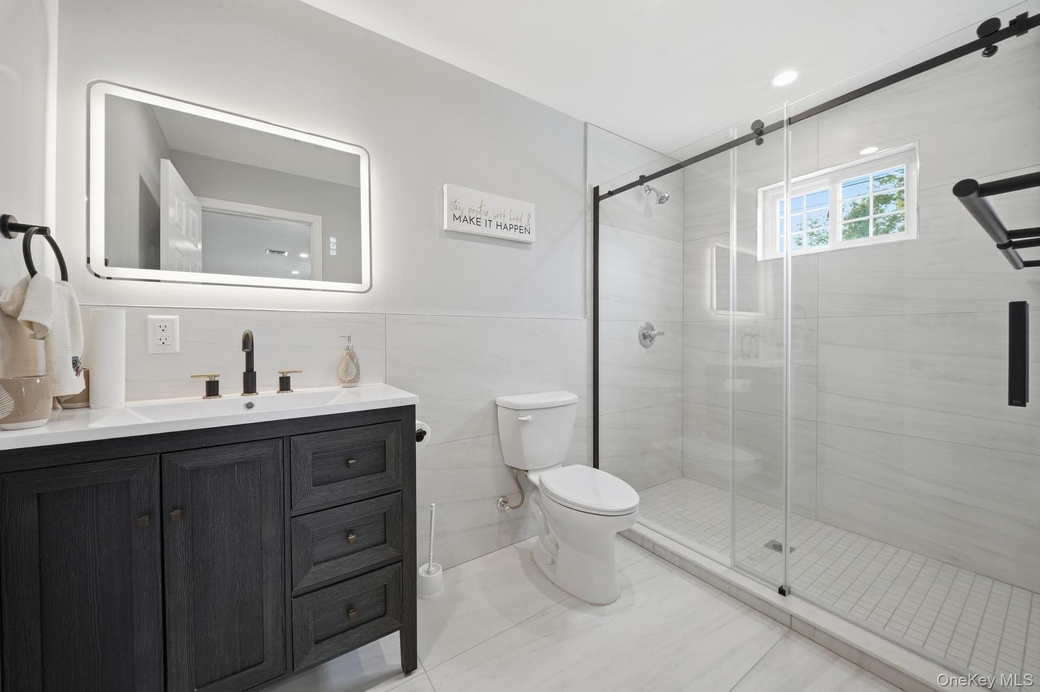 403 S Bayview Avenue thumbnail 20