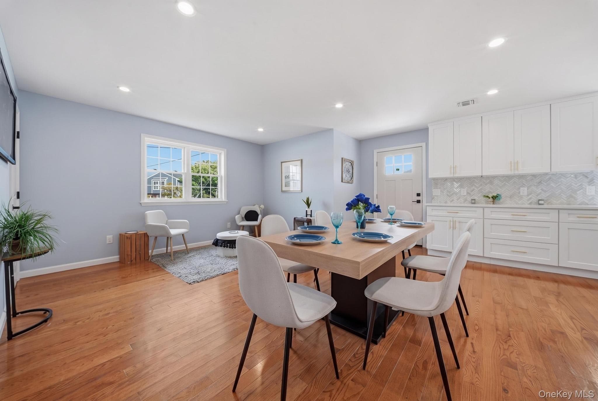 403 S Bayview Avenue thumbnail 6