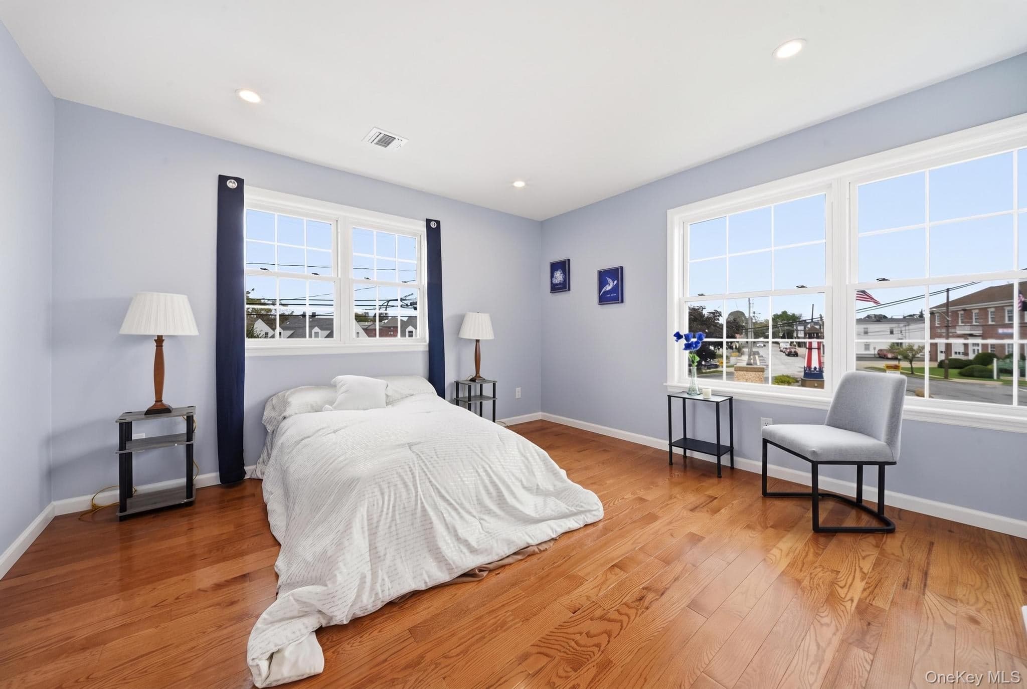 403 S Bayview Avenue thumbnail 23