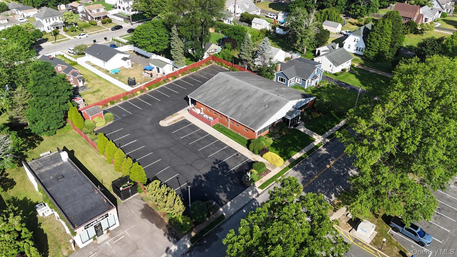 225 Howell Avenue thumbnail 5