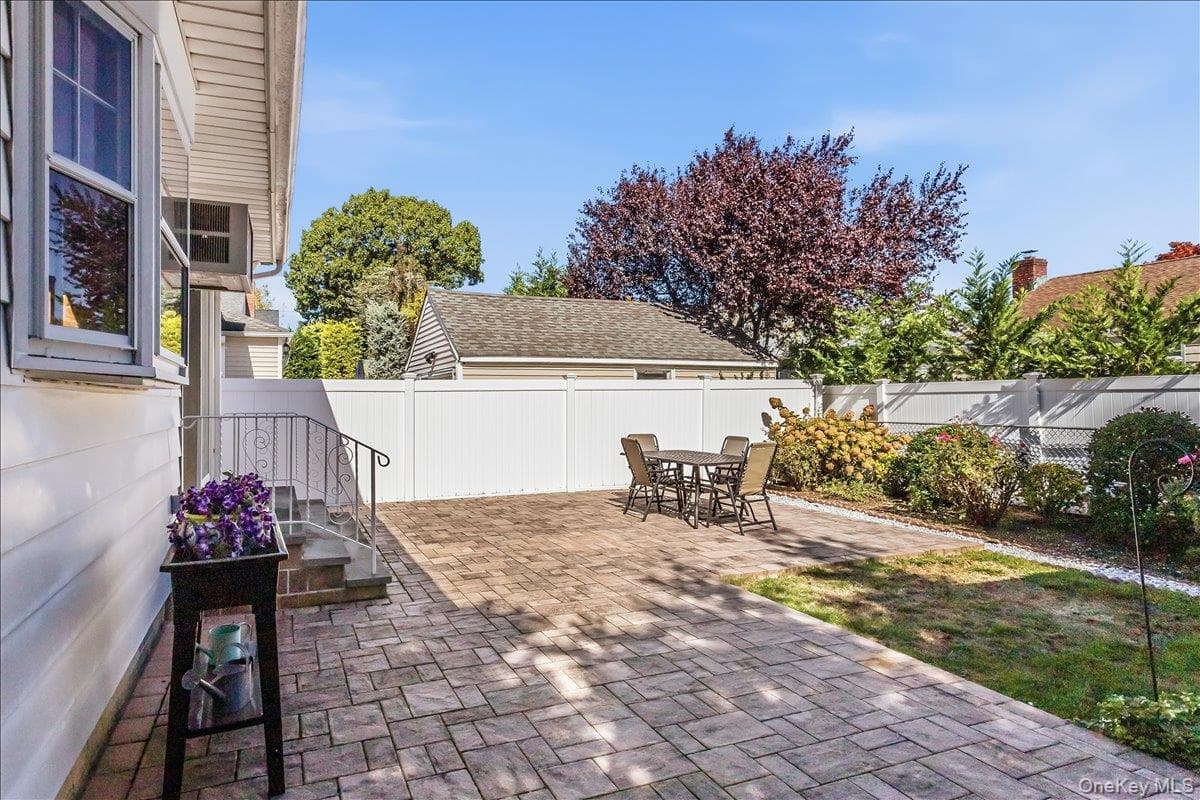 2527 Yorktown Street thumbnail 37
