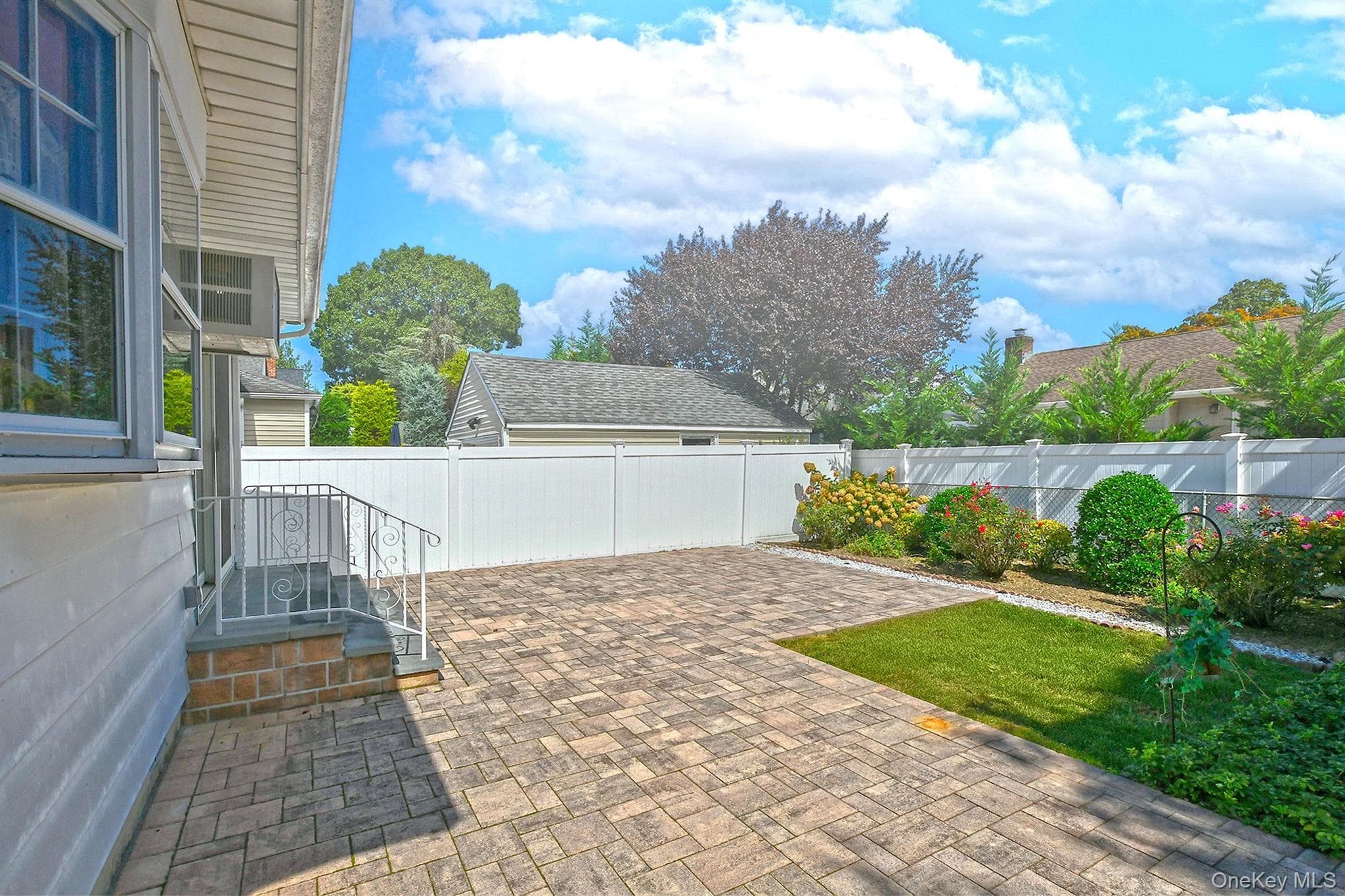 2527 Yorktown Street thumbnail 38