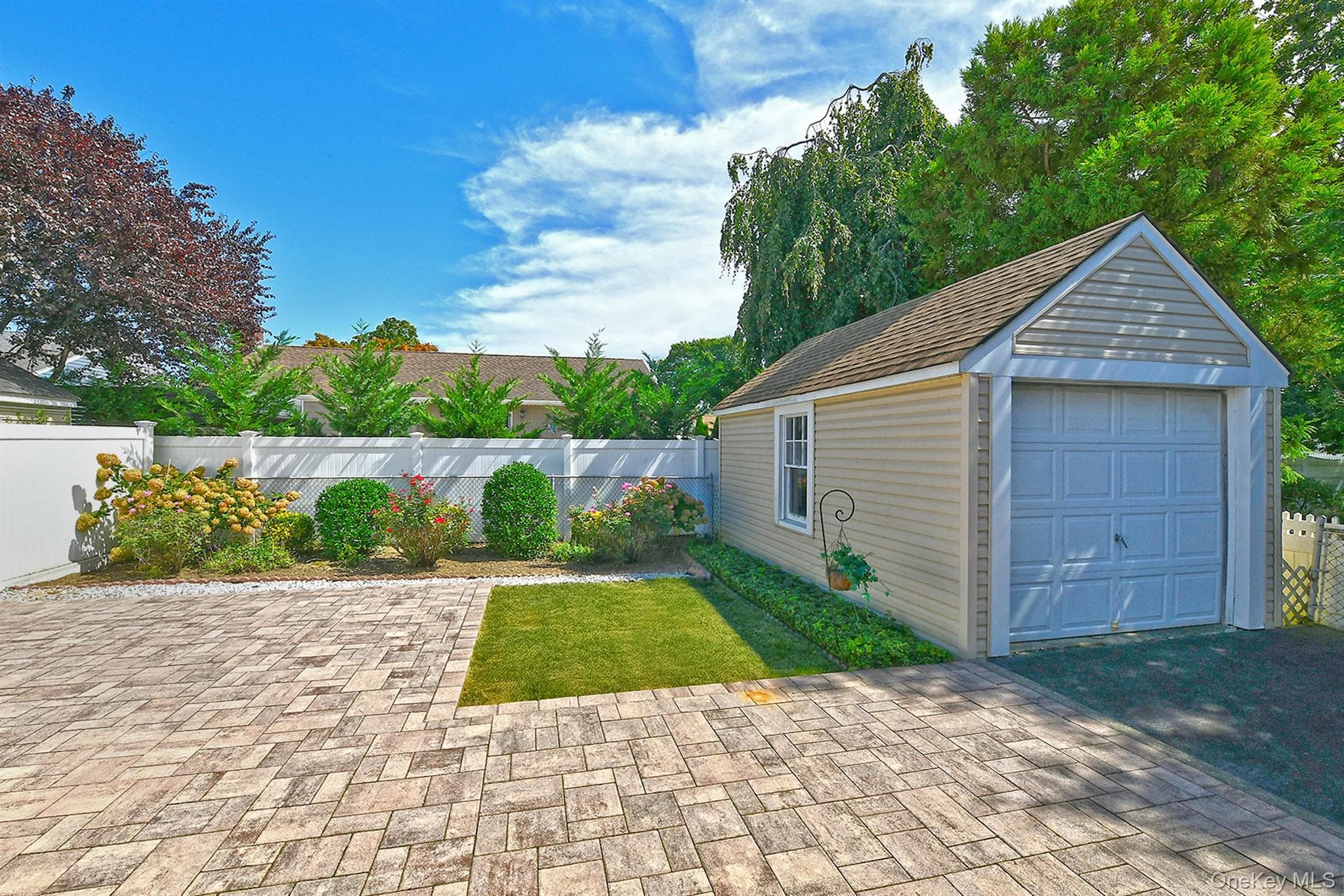 2527 Yorktown Street thumbnail 41