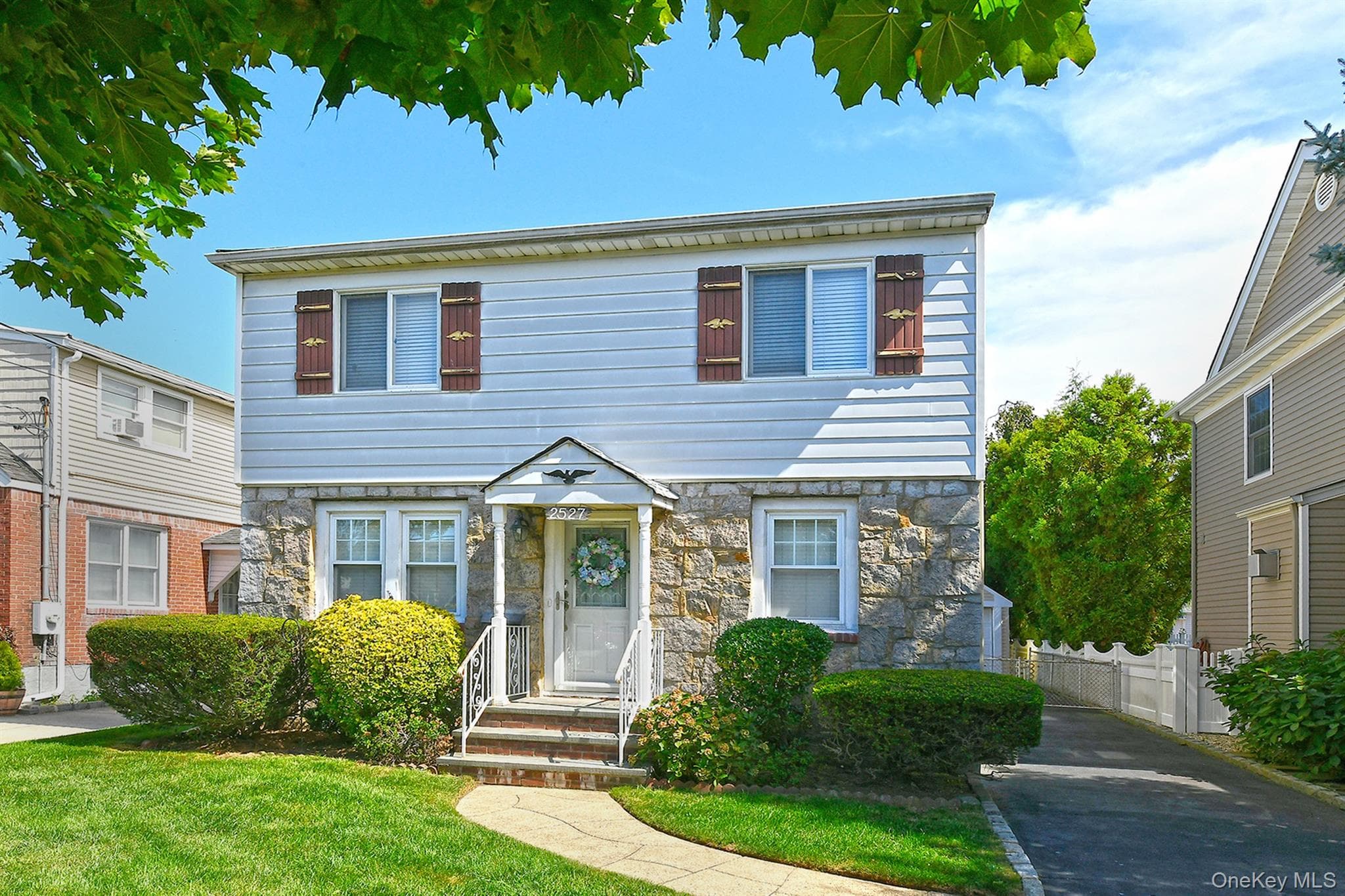 2527 Yorktown Street thumbnail 4