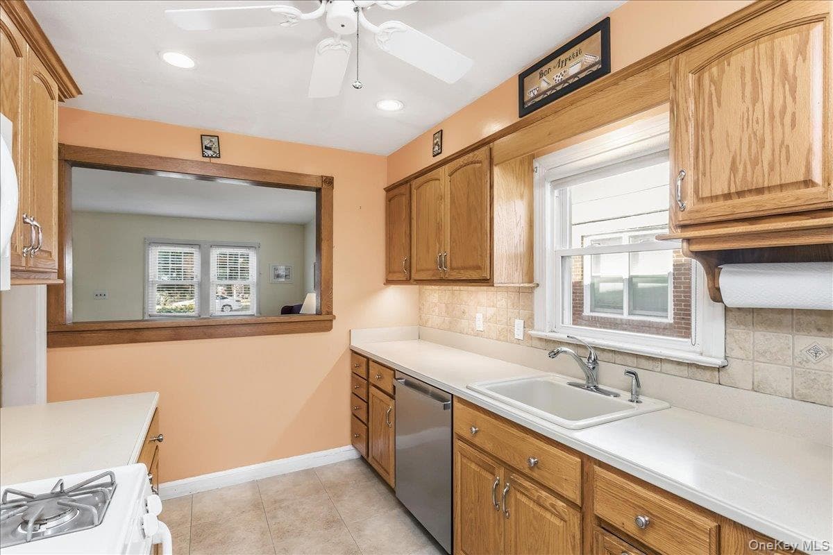 2527 Yorktown Street thumbnail 12