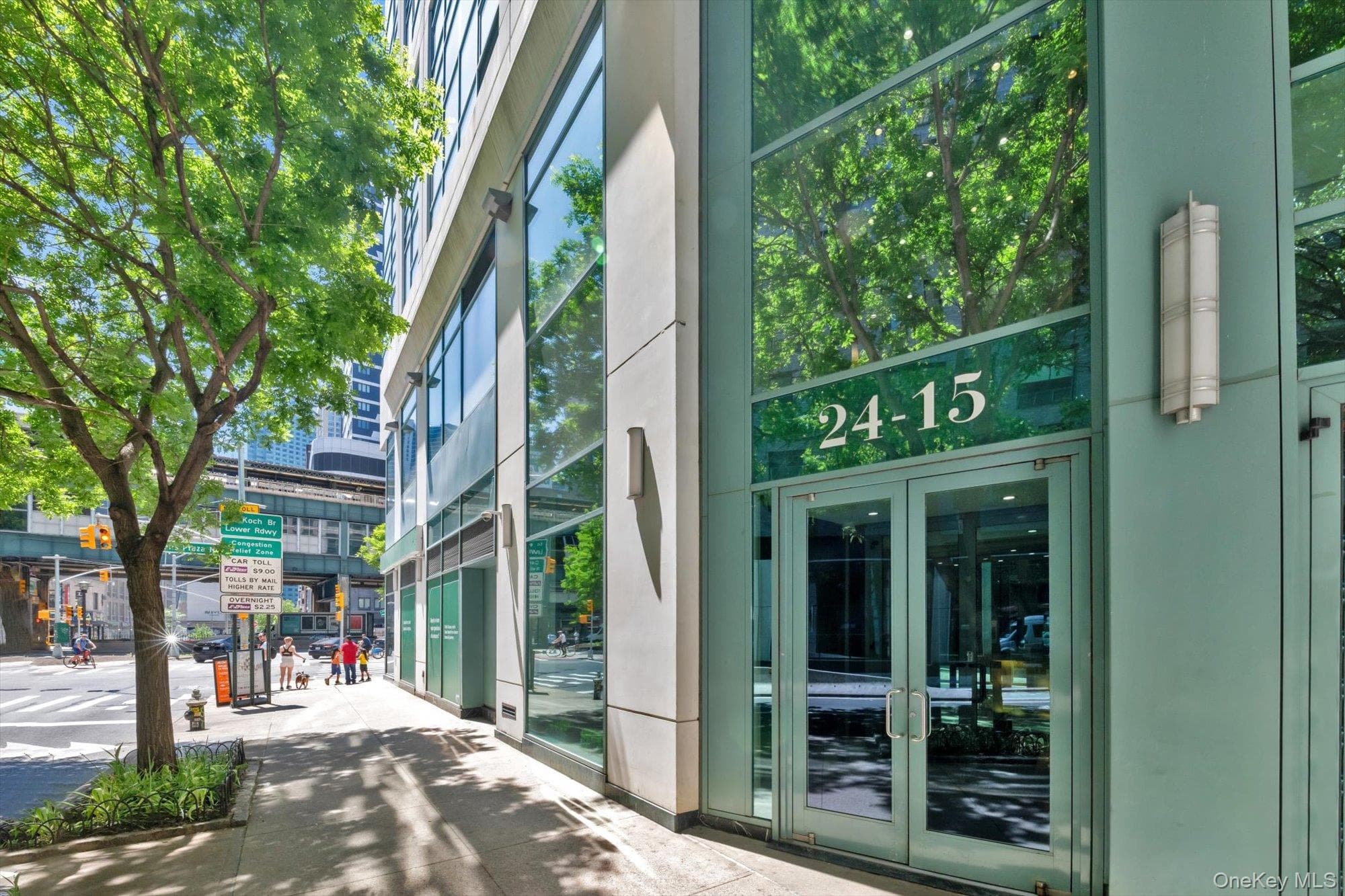 2415 Queens Plaza Unit: 6B thumbnail 27