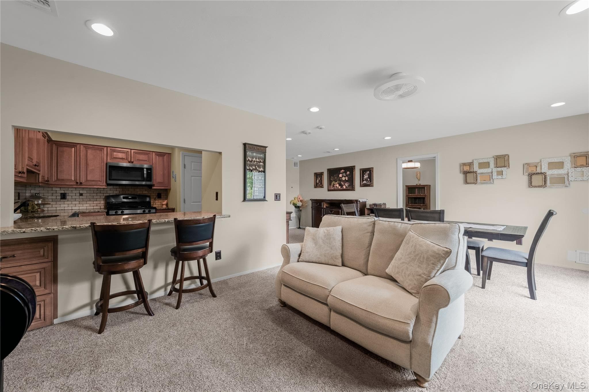41 Cambridge Drive thumbnail 8