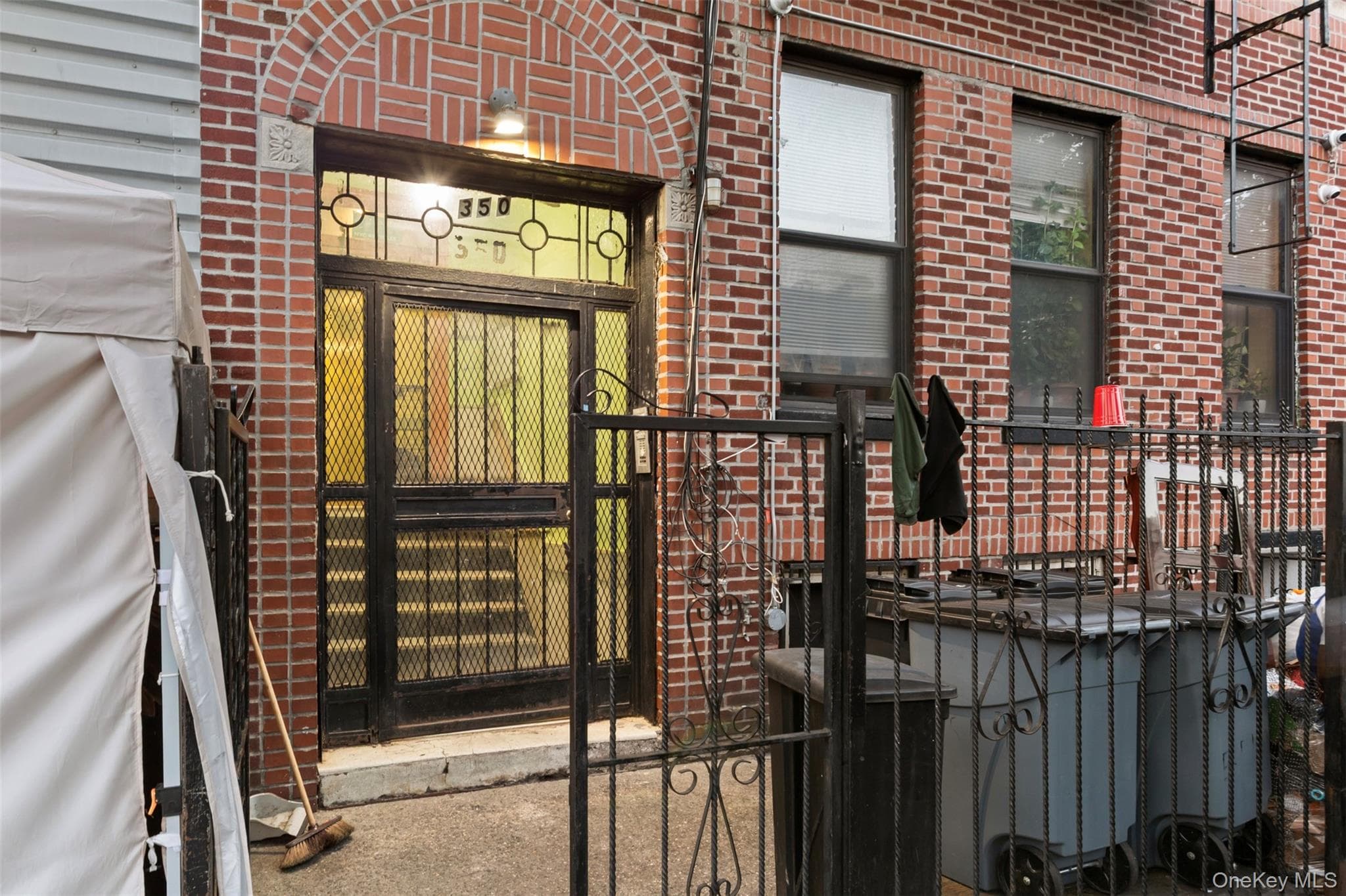 350 E 51st Street thumbnail 17