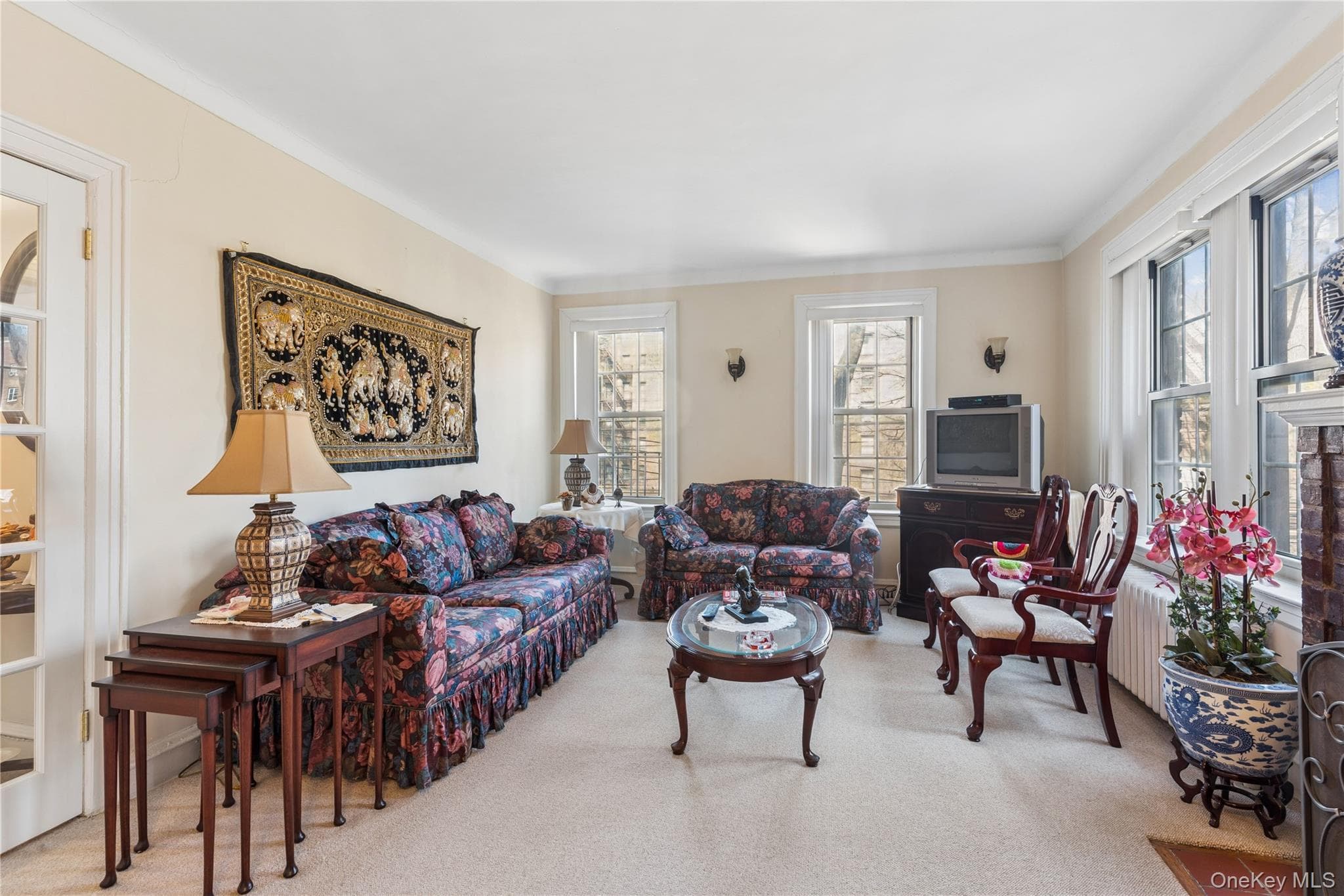 150 Burns Street Unit: 3F, Forest Hills