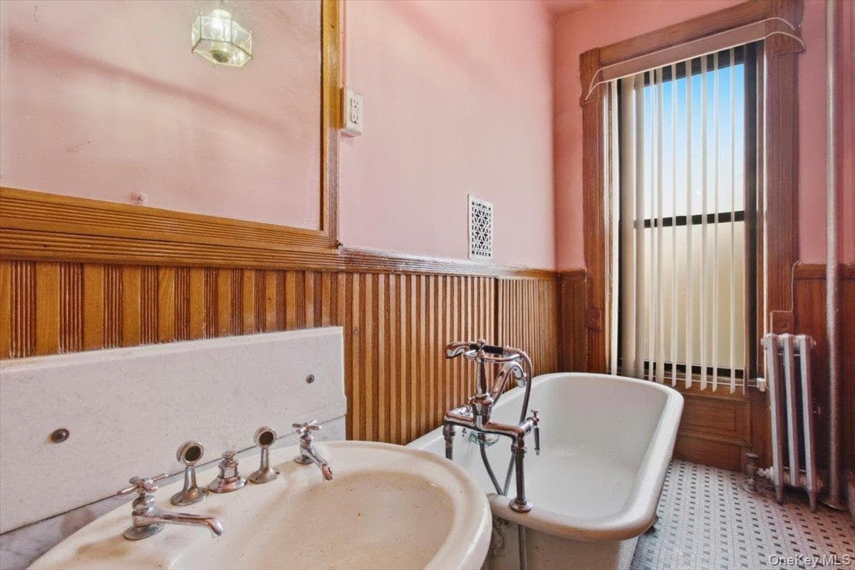 107 W 131st Street thumbnail 28