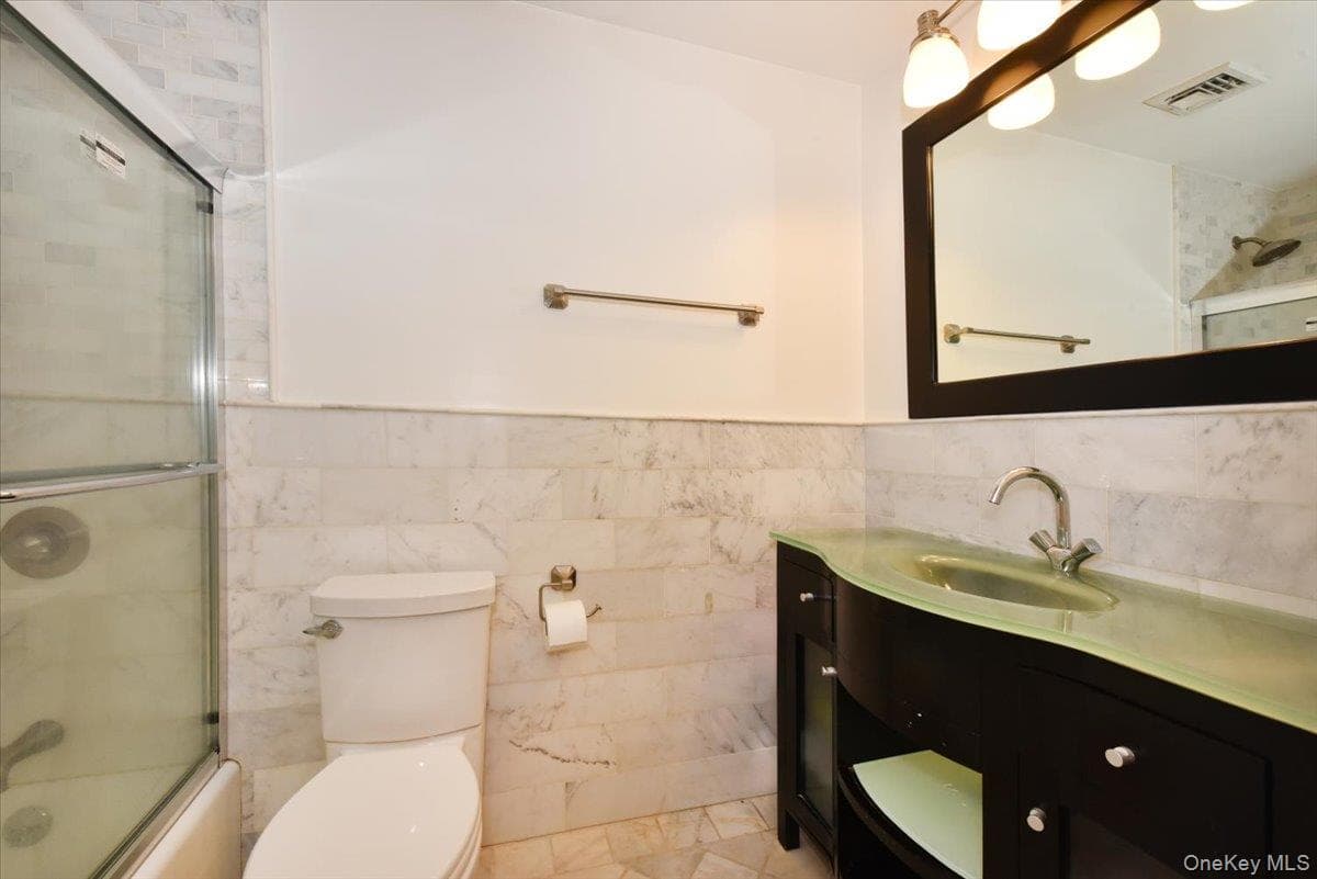 245 Harbor Hill Road thumbnail 29