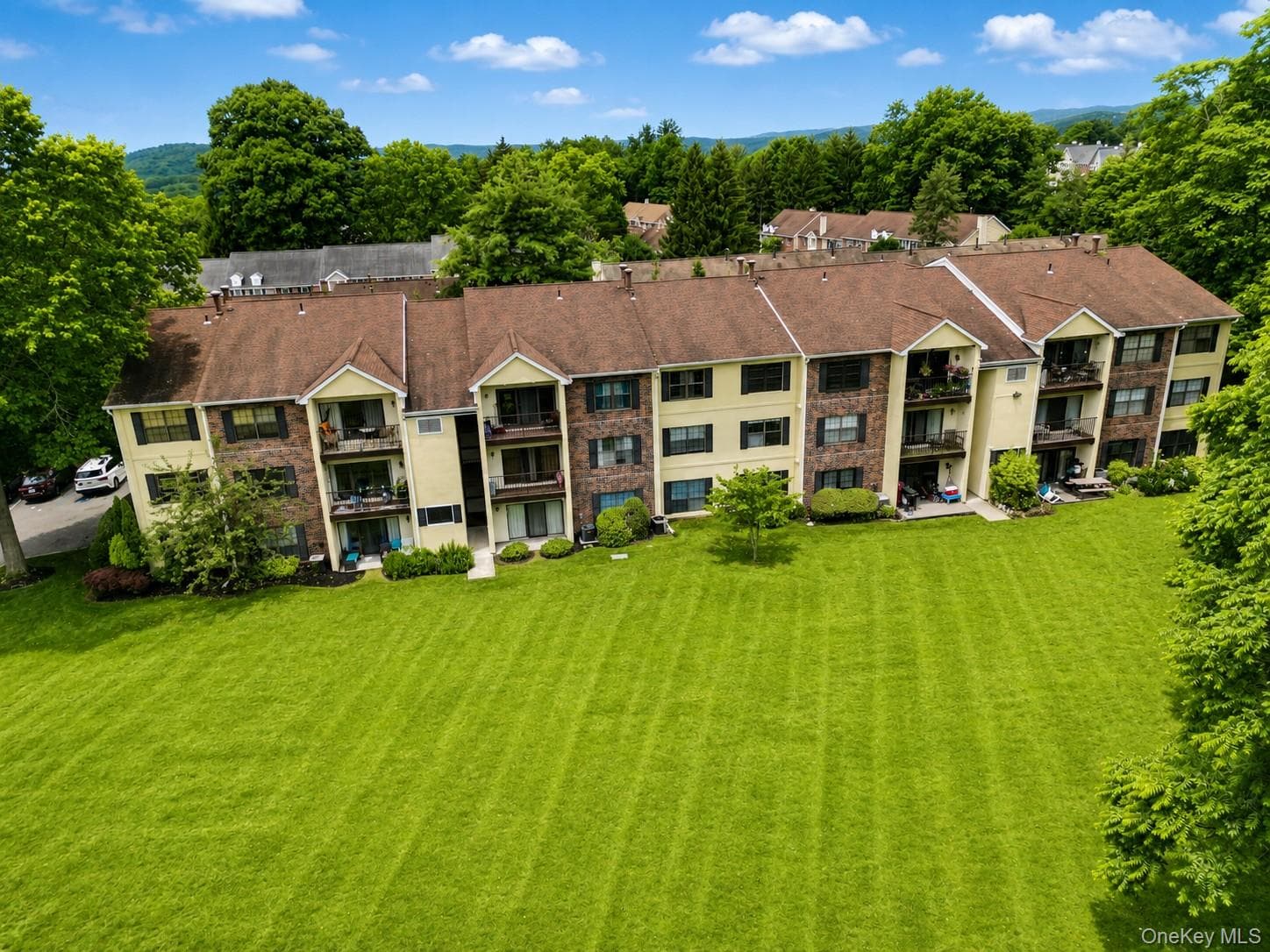 10 Edinburgh Drive Unit: 10 thumbnail 4