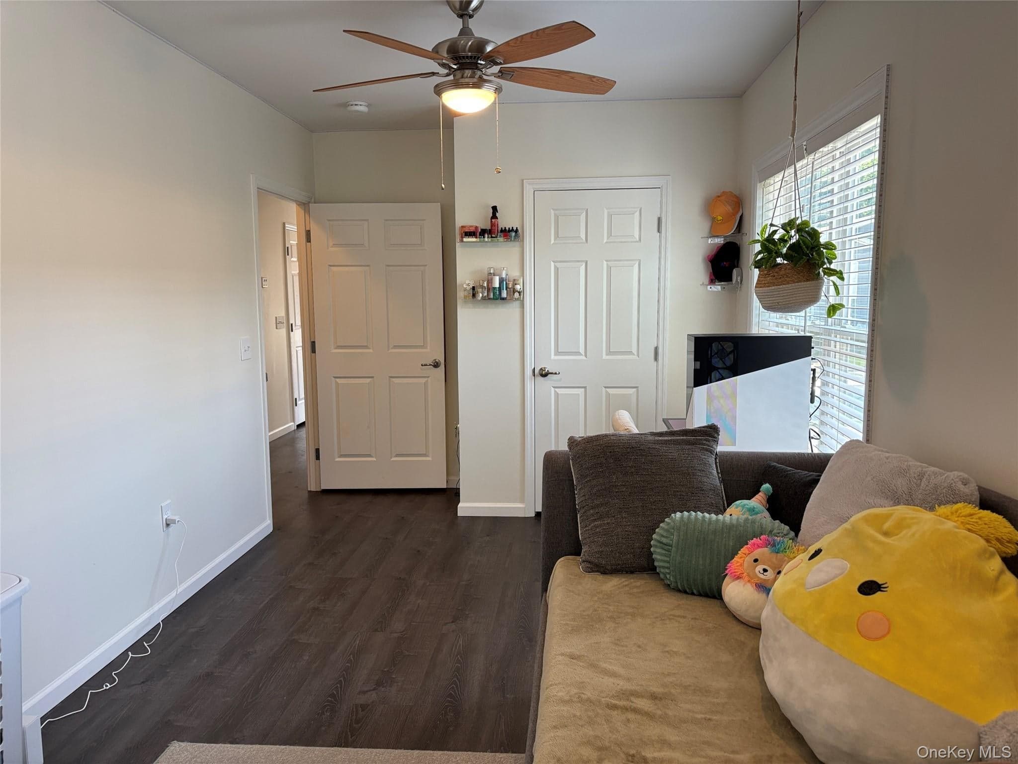 1661 Old Country Road Unit: 563 thumbnail 23