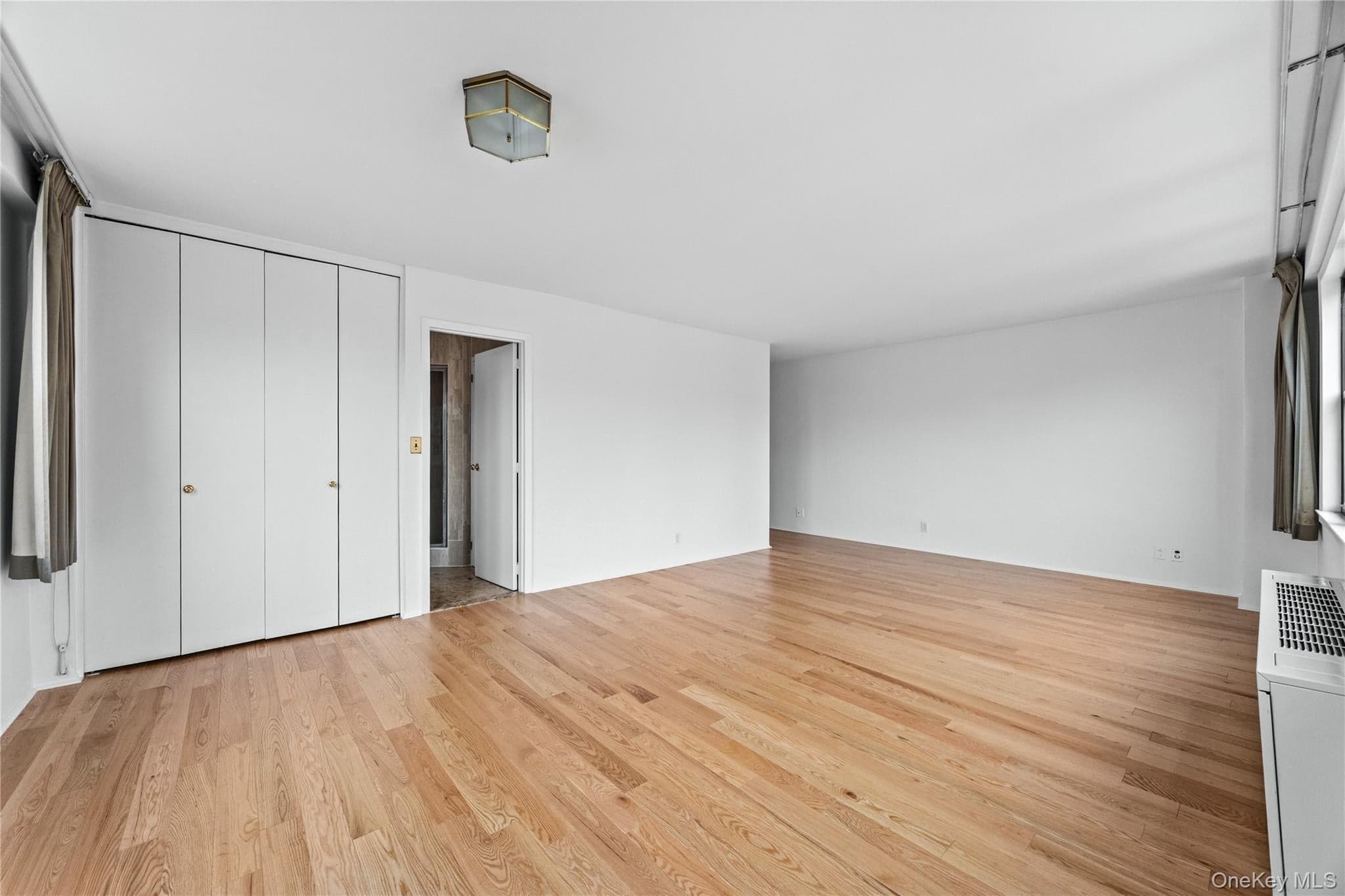 201 E 28th Street Unit: 16AB thumbnail 13