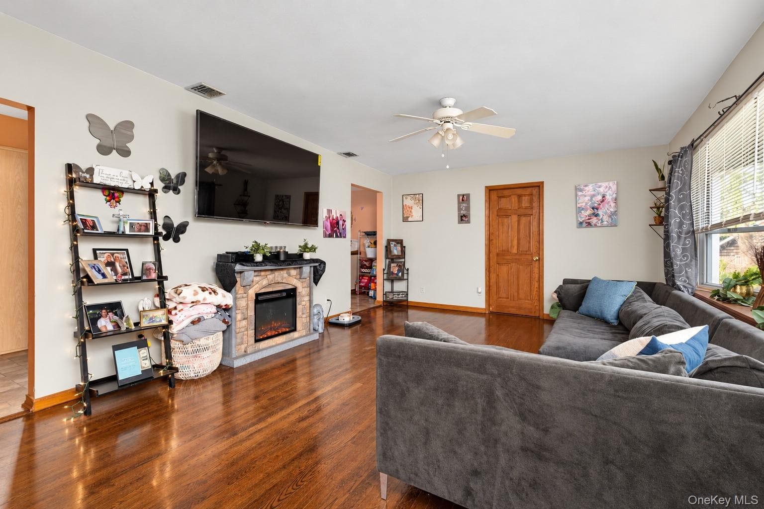 270 Old Commack Road thumbnail 3