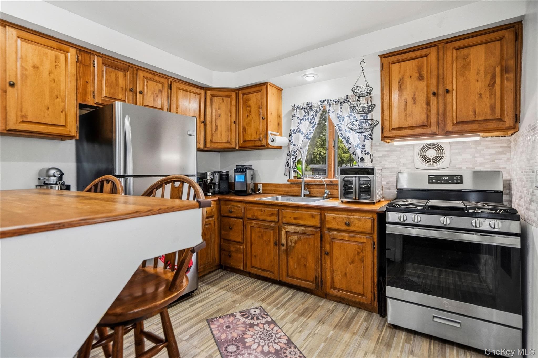 239 Cypress Drive thumbnail 3