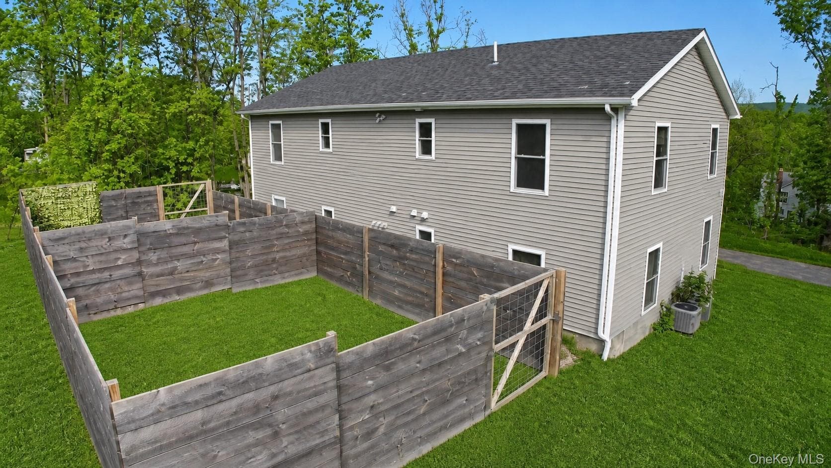 23 Highland Avenue thumbnail 27
