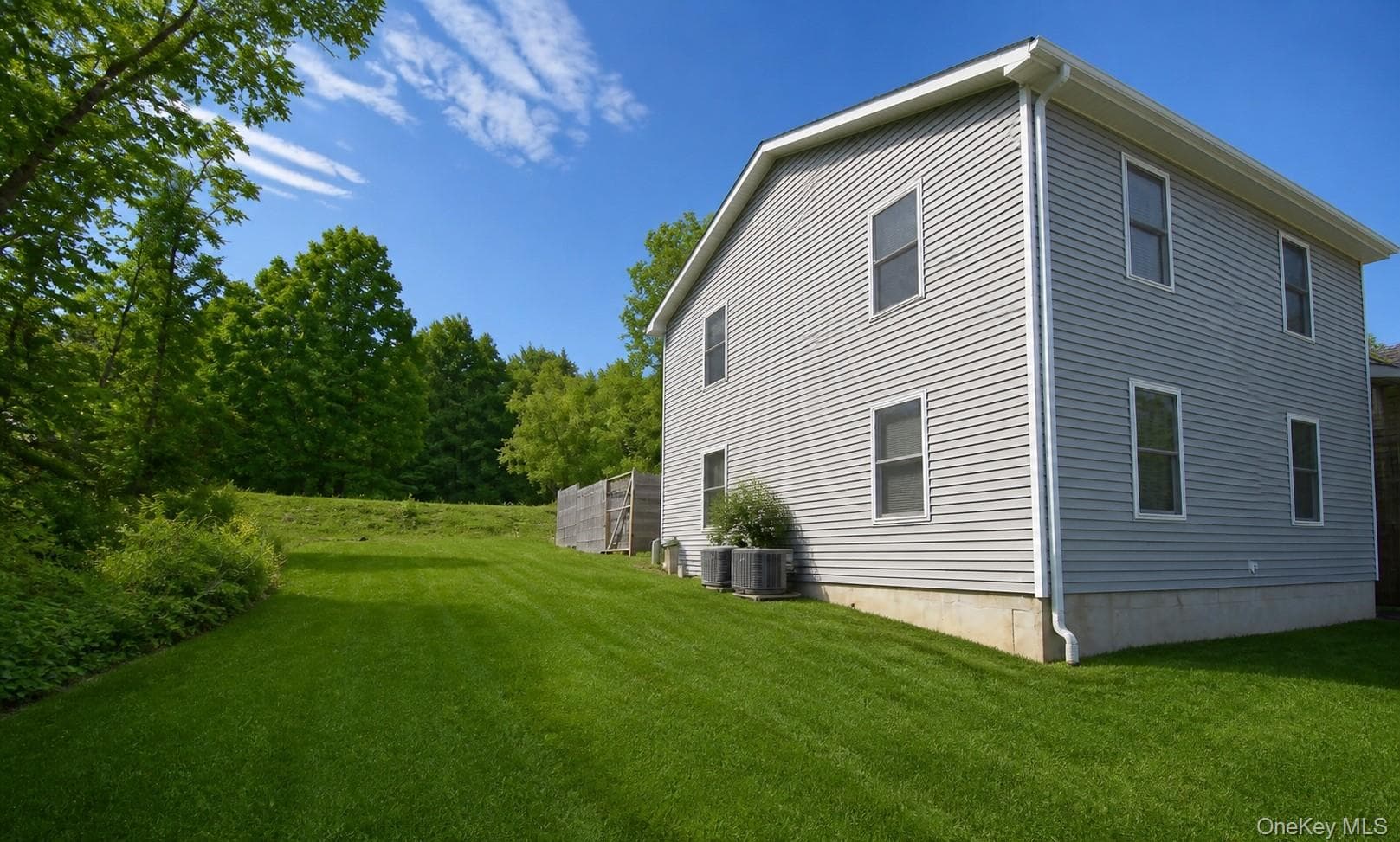 23 Highland Avenue thumbnail 4