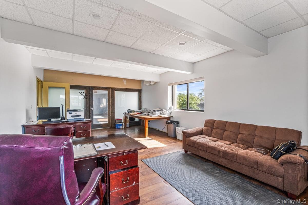 75 Windsor Avenue thumbnail 35