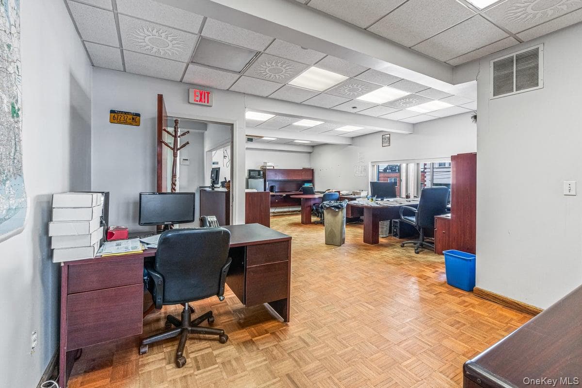 75 Windsor Avenue thumbnail 12