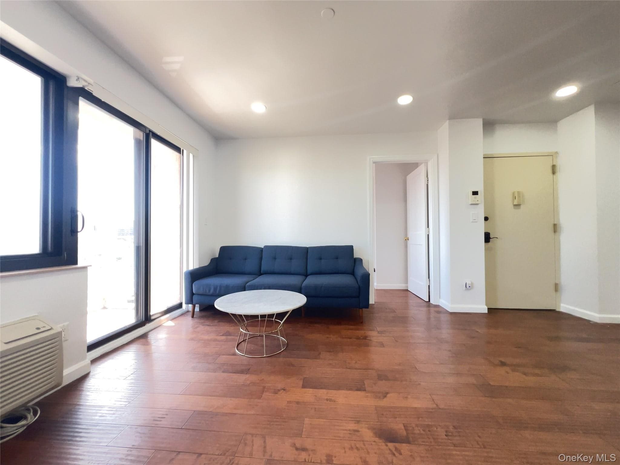 3138 137th Street Unit: 7B thumbnail 3