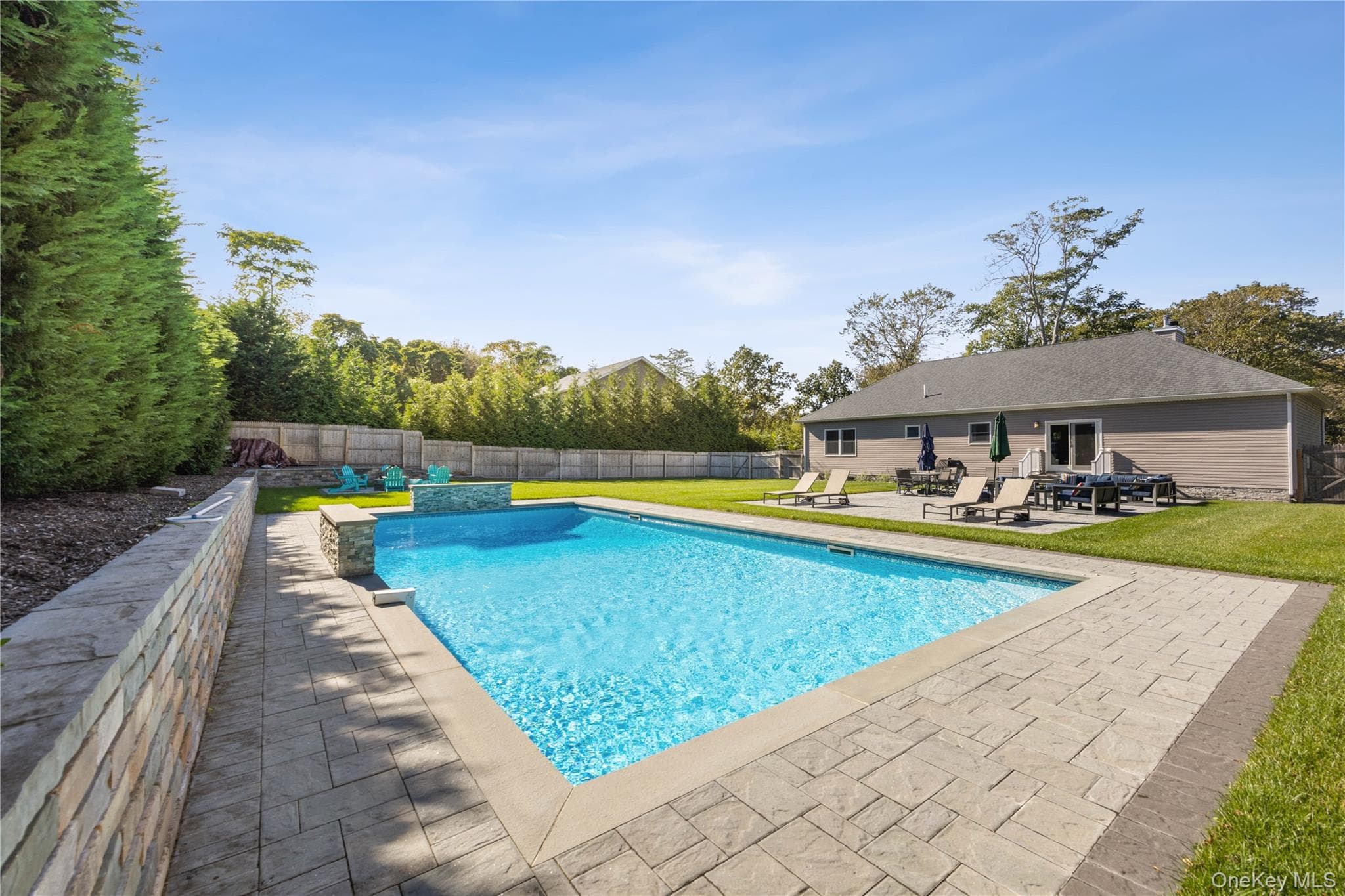 380 Homestead Way thumbnail 35